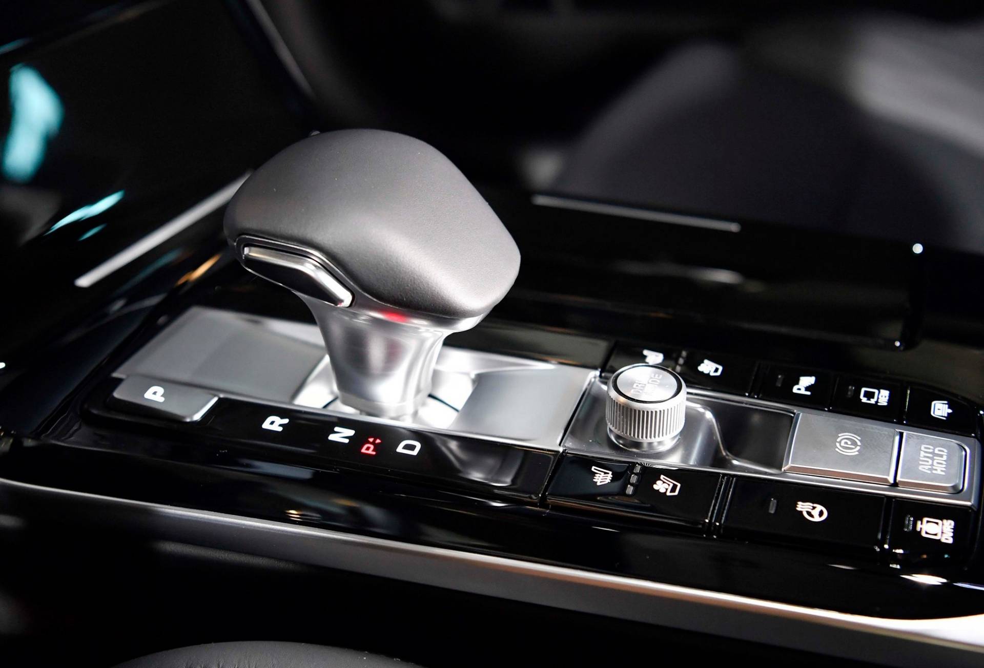 Facelifted 2020 Kia Cadenza Breaks Cover As The K7 Premier In Korea