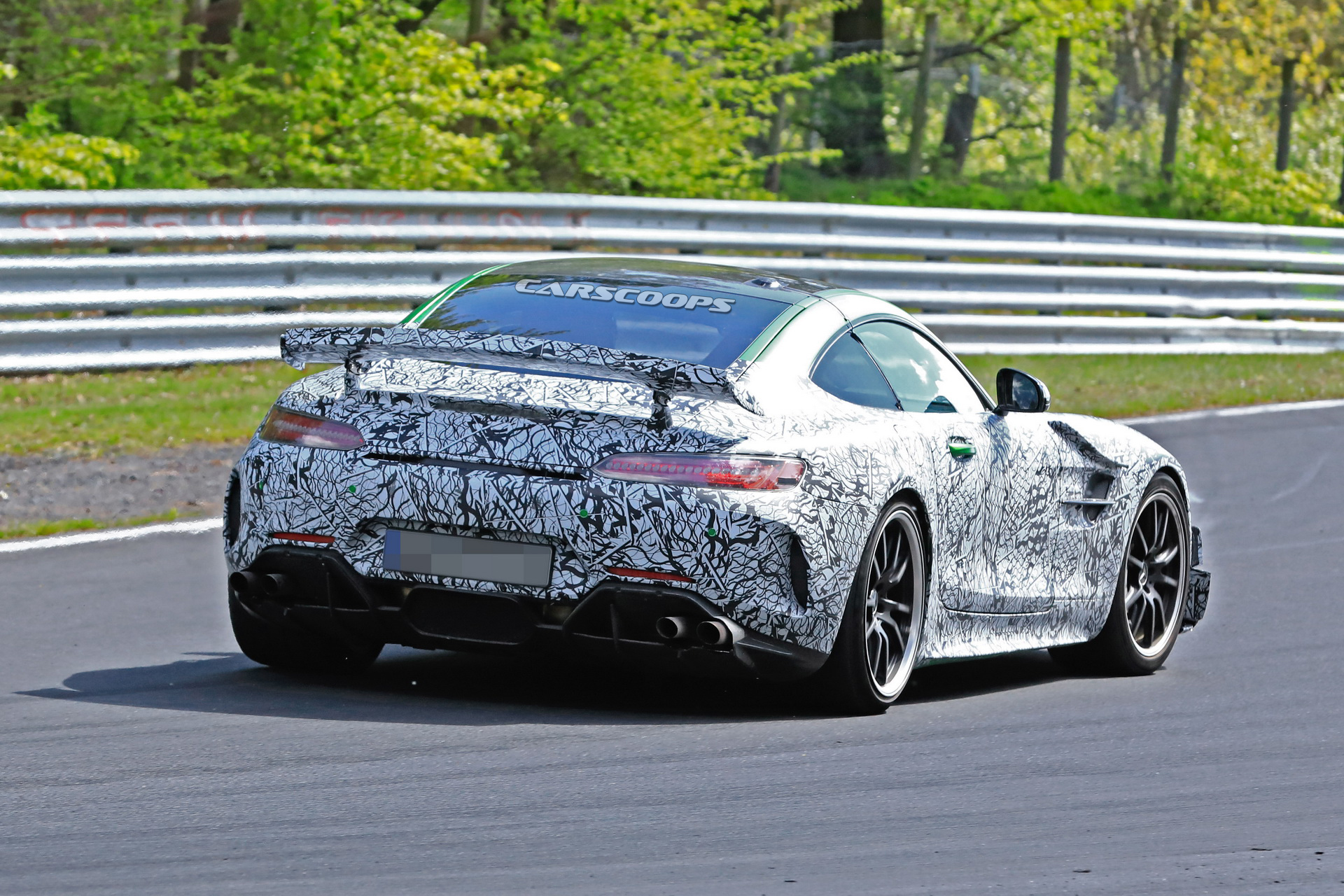 2020 Mercedes AMG GT R Black Series Wants To Become Porsche’s Worst Nightmare