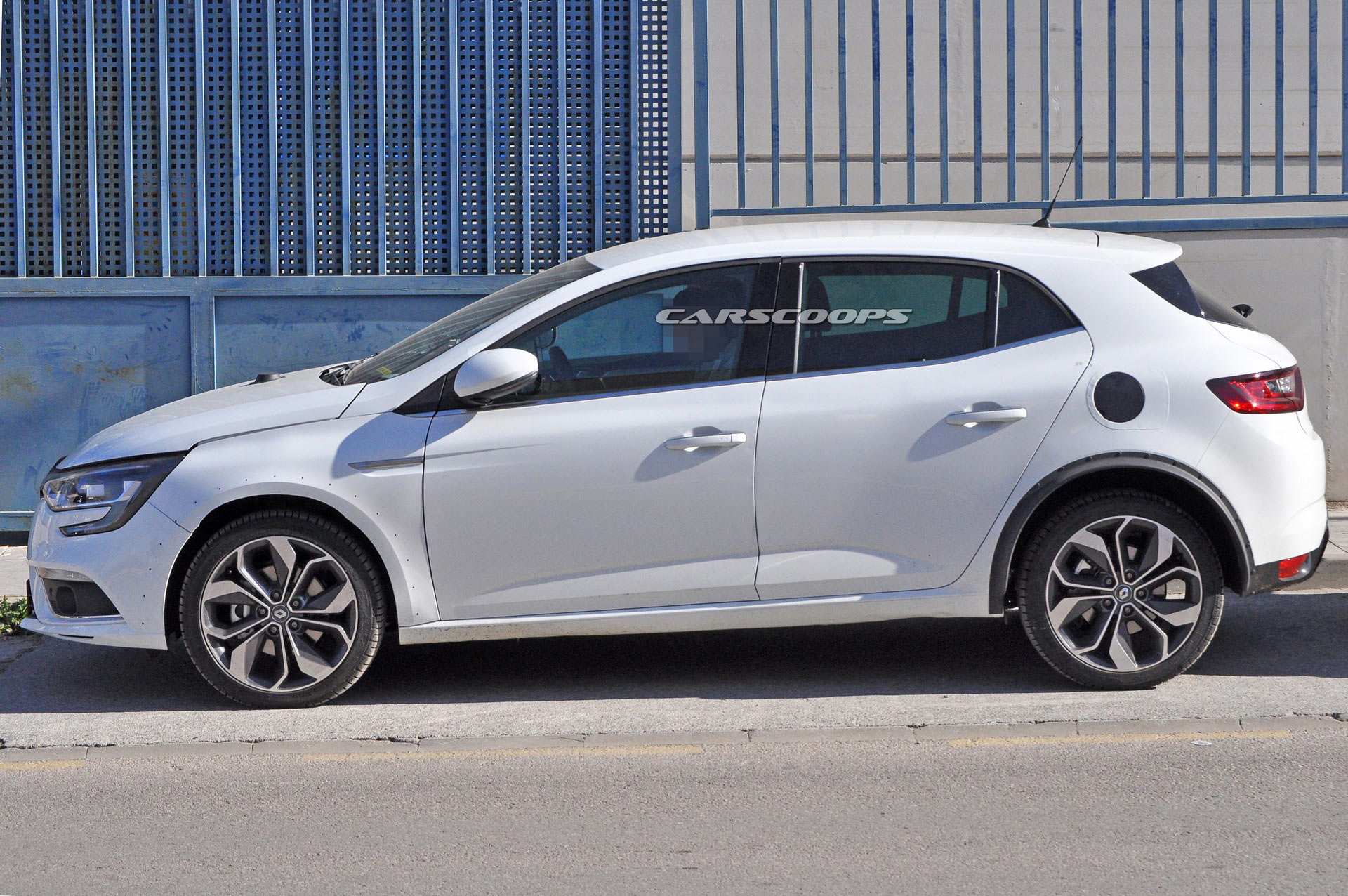 2020 Renault Megane Plug-In Hybrid Spied, Could Offer 30 Miles Of EV-Only Range
