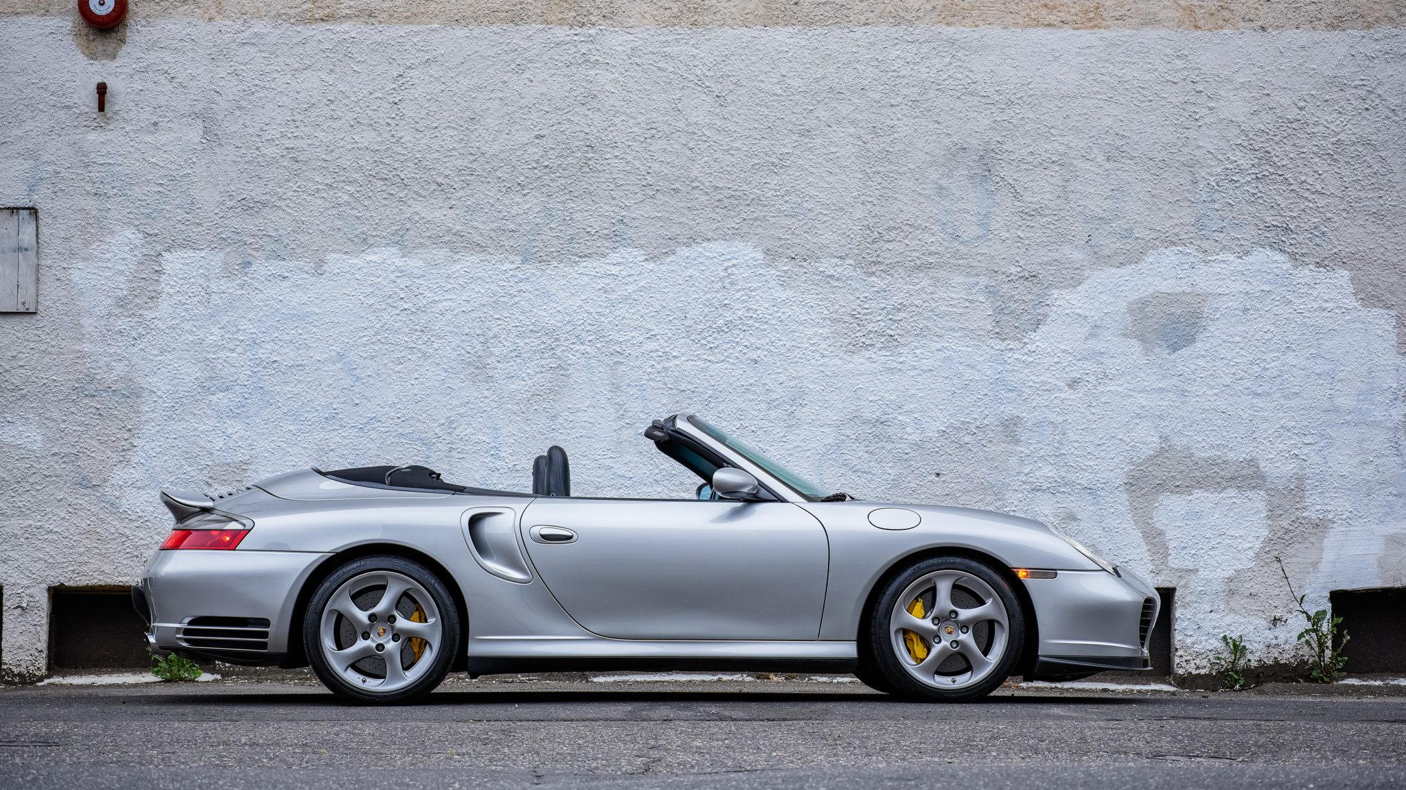 2005 Porsche 911 Turbo S Cabriolet Is A Great Way To Enjoy A Six-Speed Manual