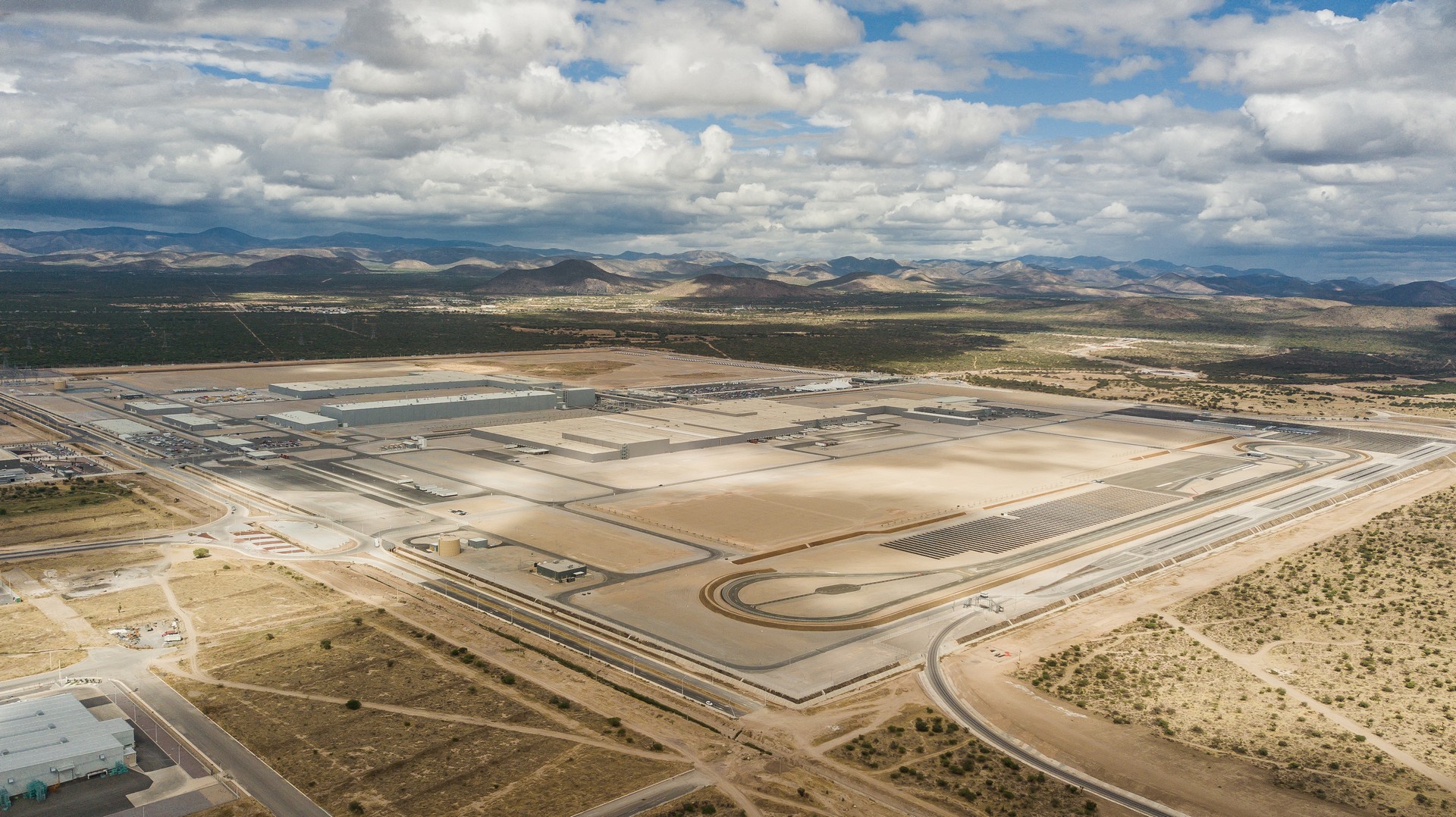 BMW Opens New Mexican Plant Days Ahead Of American Tariffs
