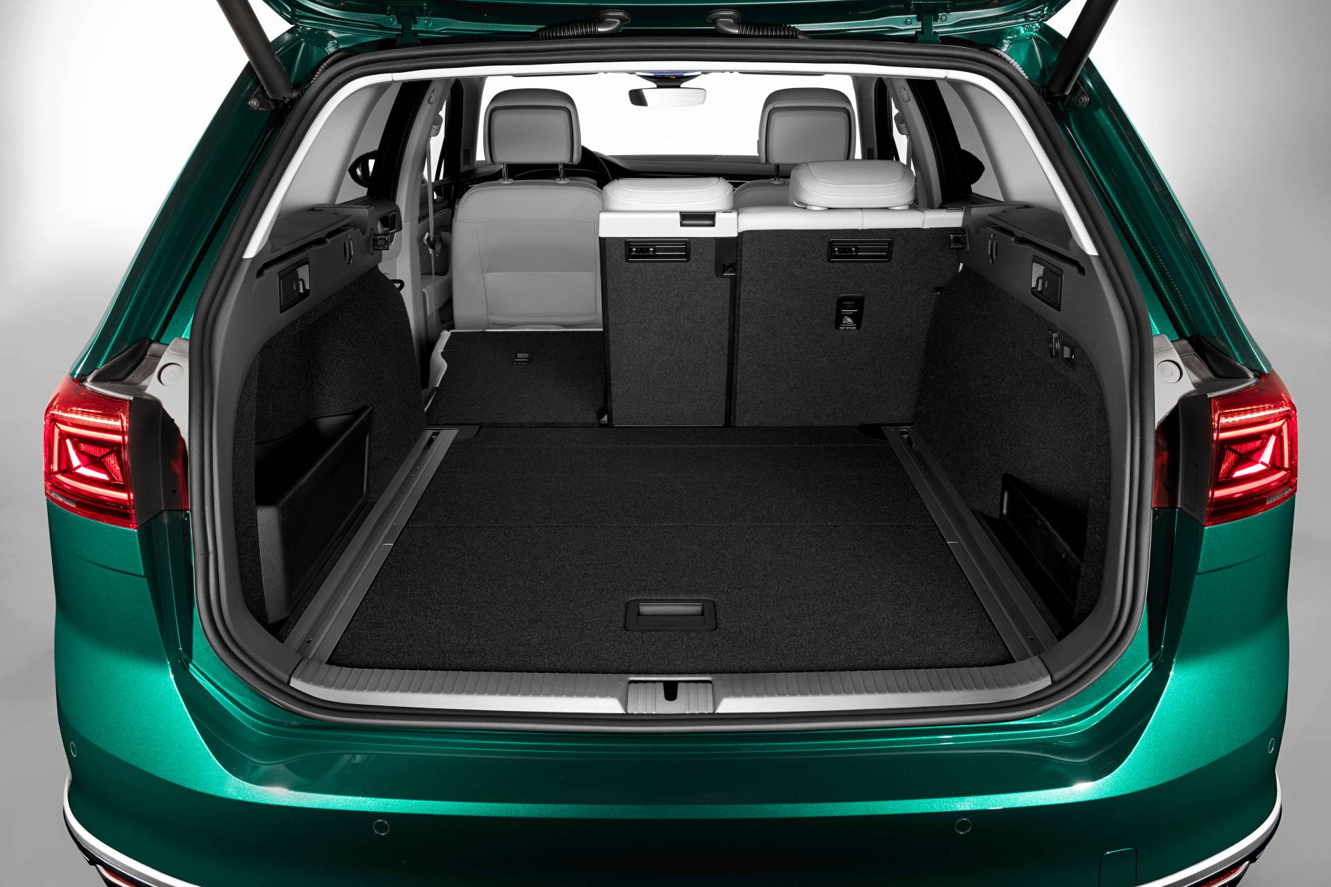 2020 VW Passat Pre-Sales Begin In Europe, Prices Announced