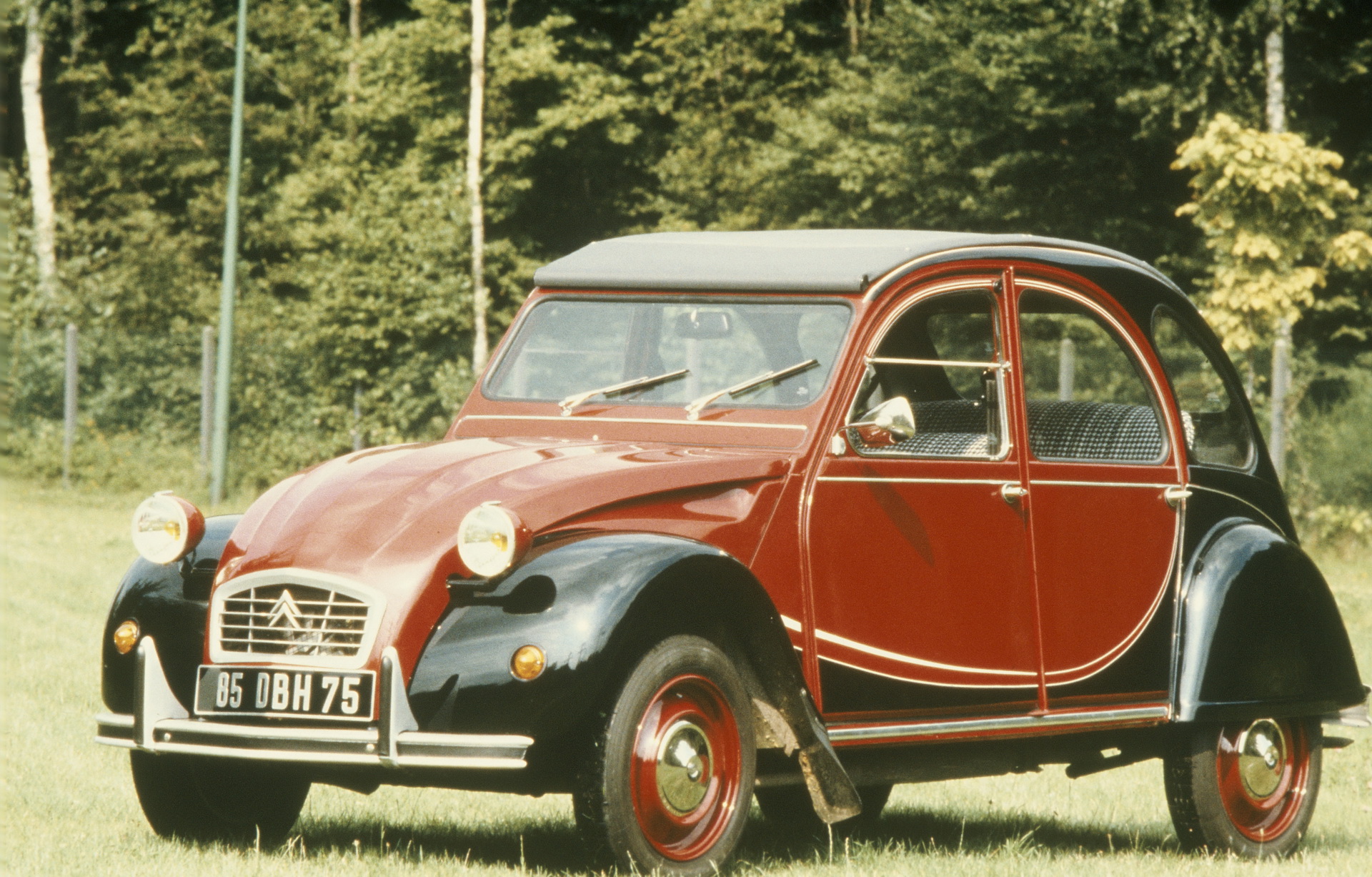 Citroen Has No Plans Of Resurrecting The Iconic 2CV