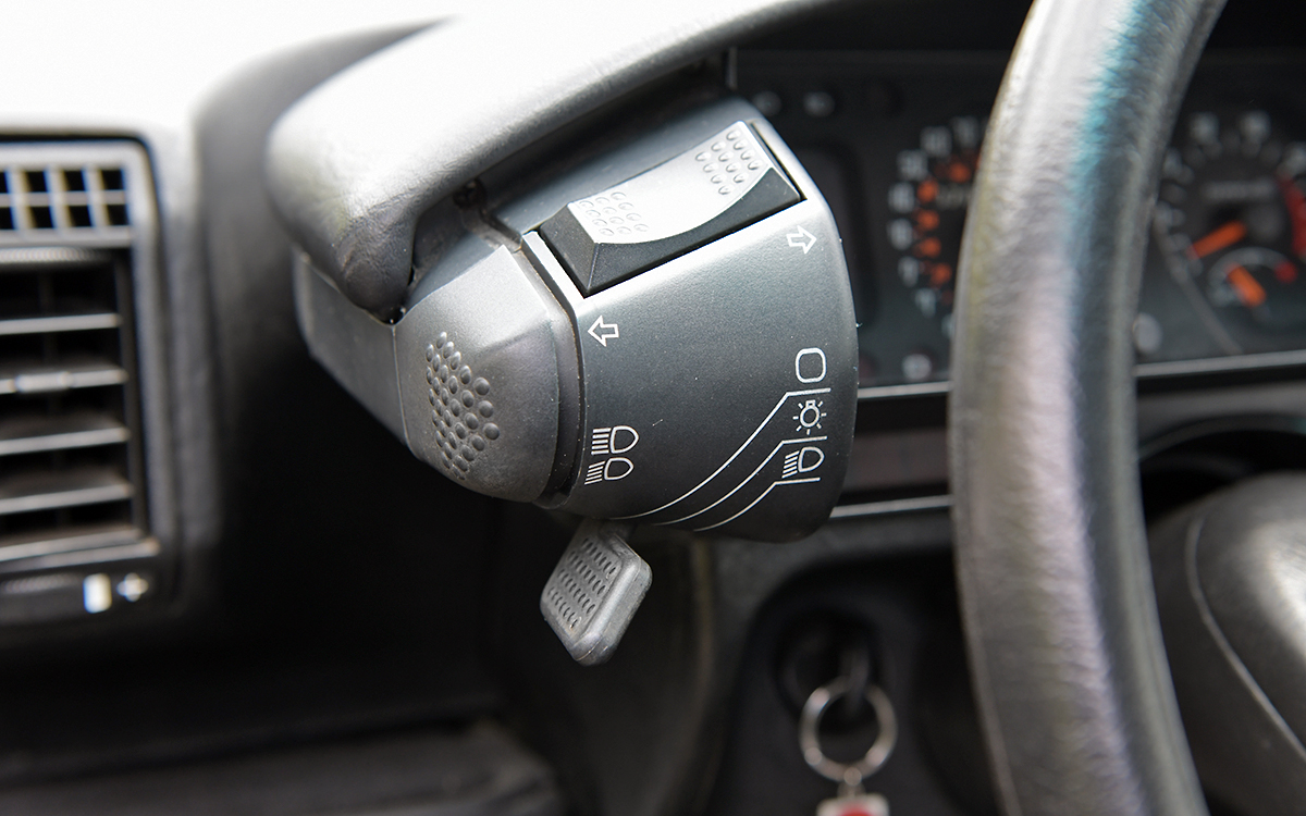 Oh là là: 1986 Citroen CX 25 Prestige Turbo Is Old Europe At Its Chicest