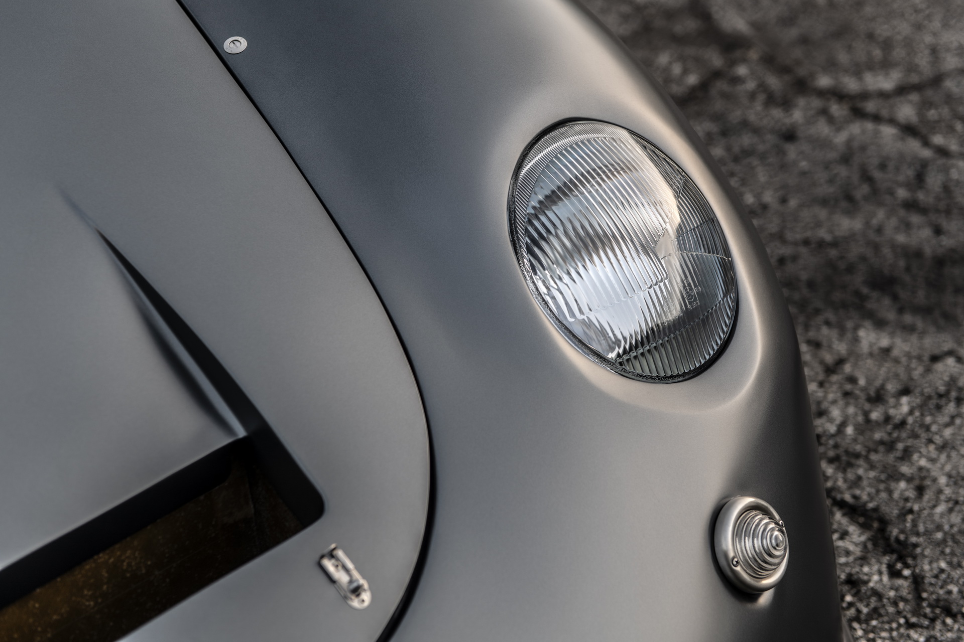Here’s A Detailed Look At The Insane 400 HP Porsche 356 RSR