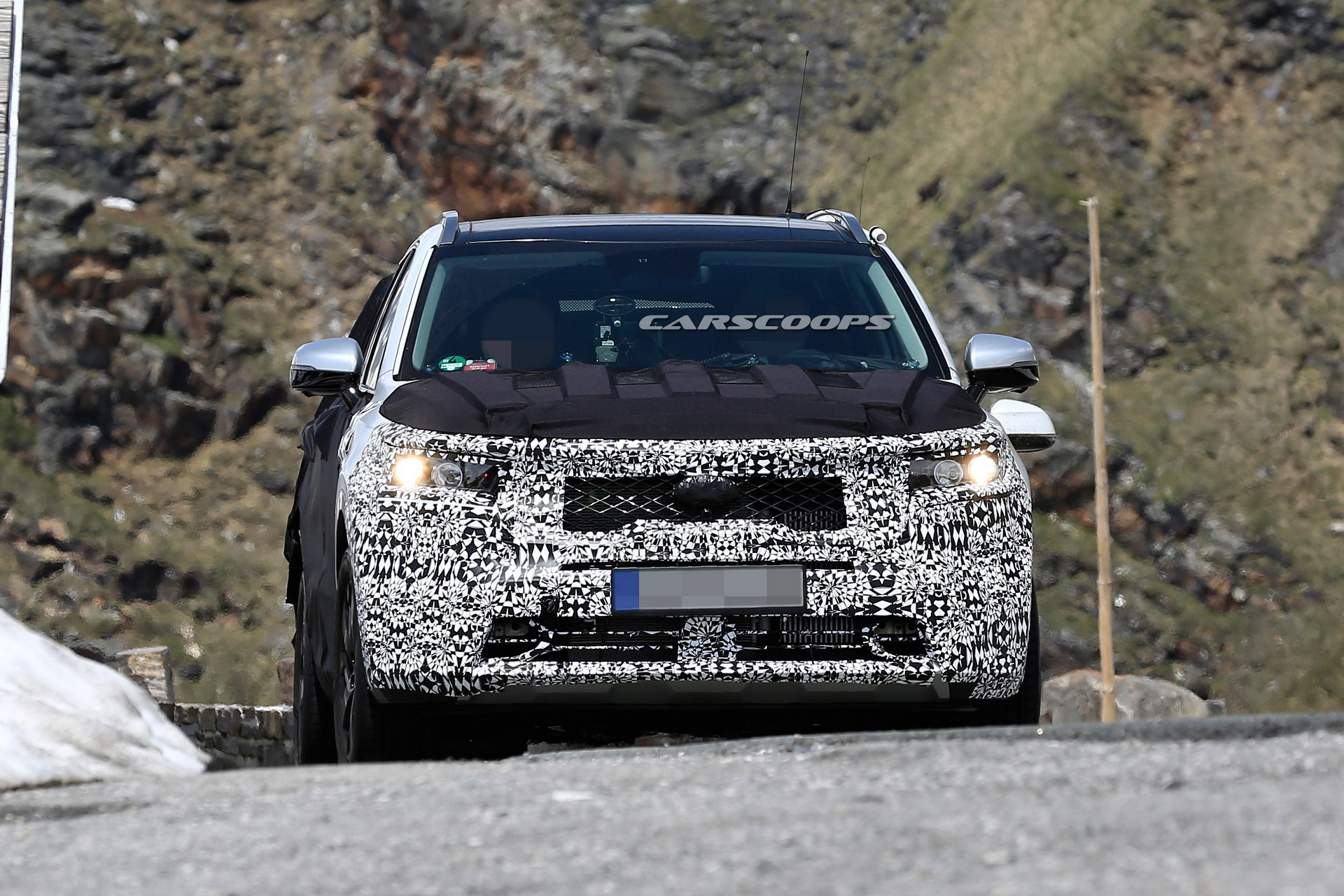 Next-Gen 2021 Kia Sorento Spied Being Benchmarked Against BMW X5