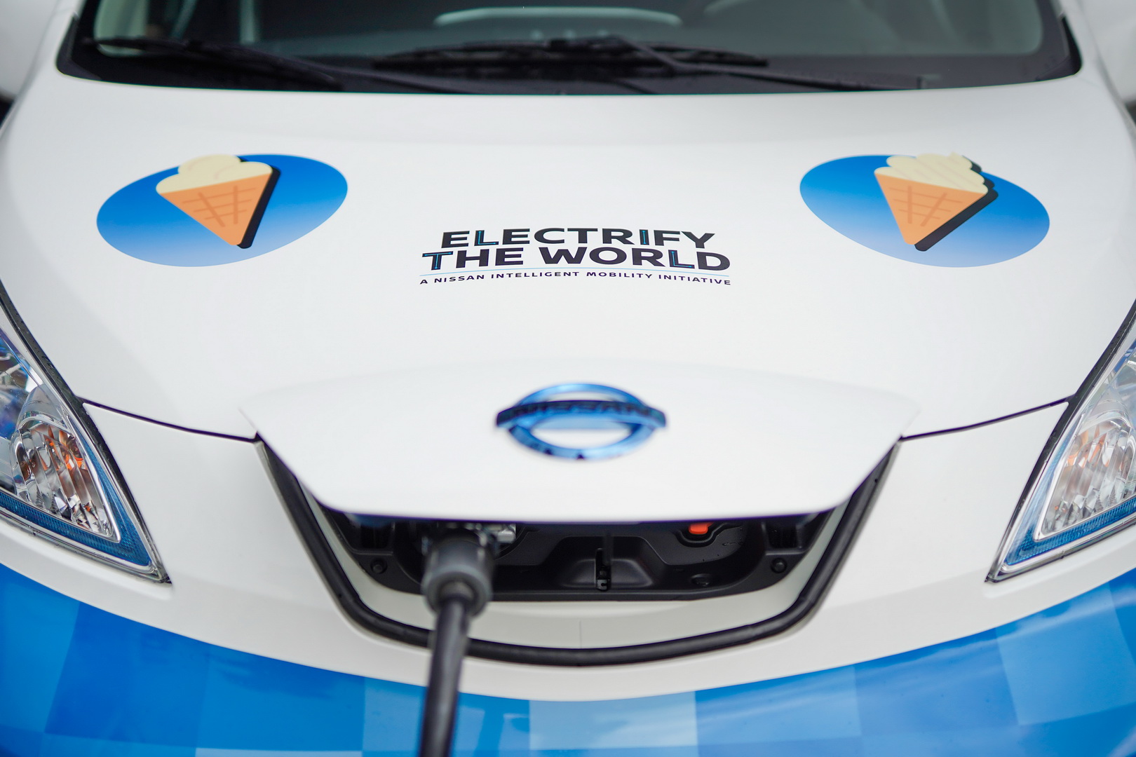 New Nissan e-NV200 Concept Previews The Ice Cream Van Of The Future