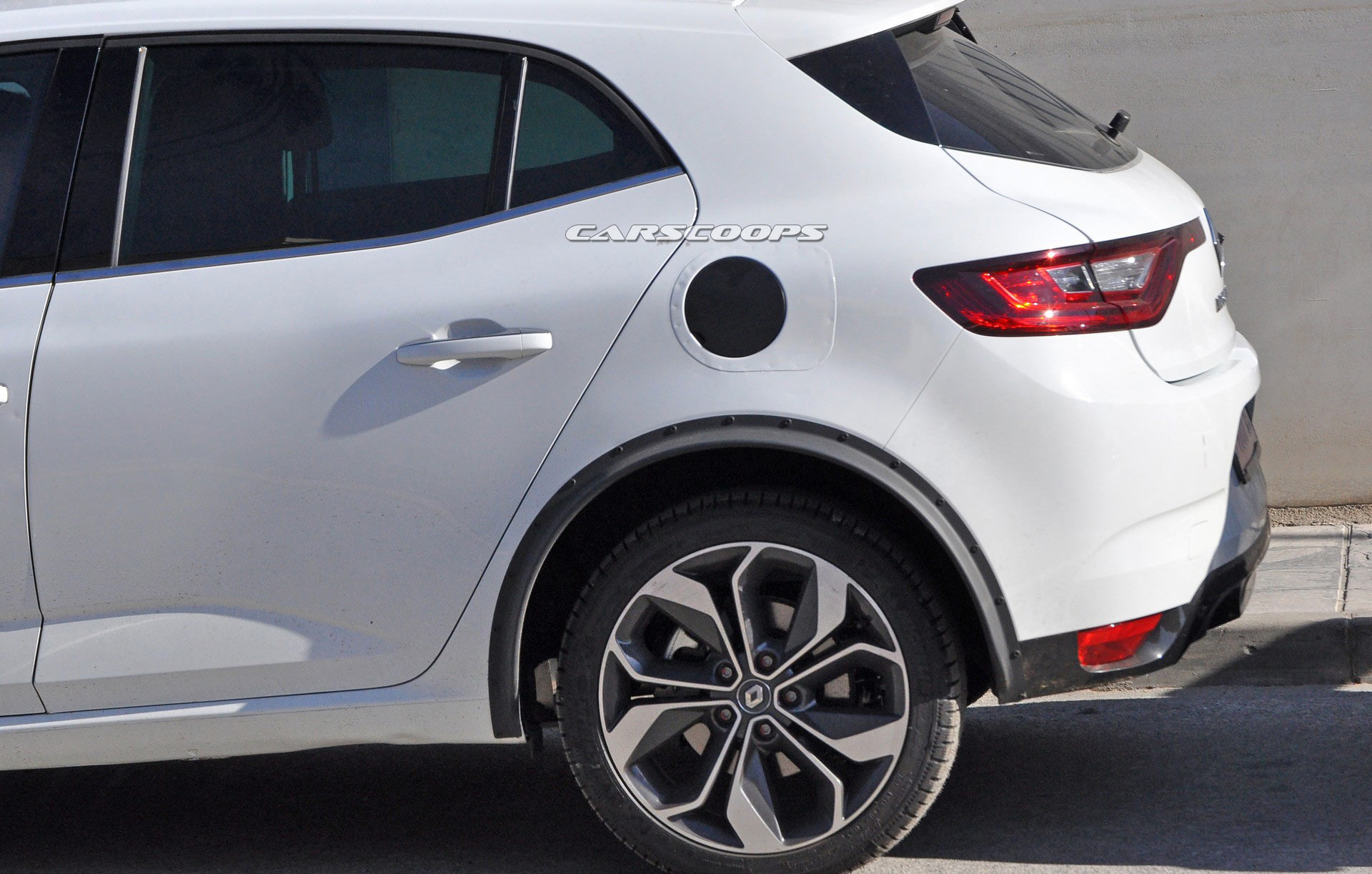 2020 Renault Megane Plug-In Hybrid Spied, Could Offer 30 Miles Of EV-Only Range