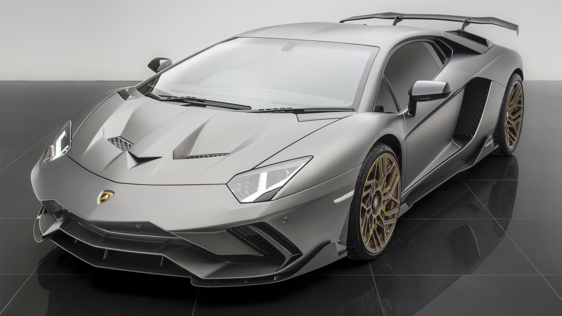 Onyx Lamborghini Aventador S Is Just As Wild As The SVJ