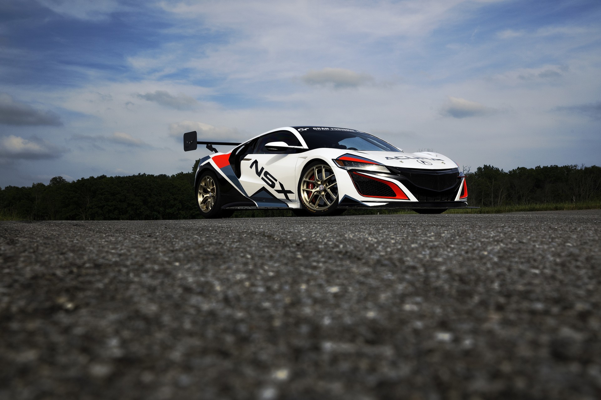 Acura To Tackle Pikes Peak With A 400 HP MDX Sport Hybrid