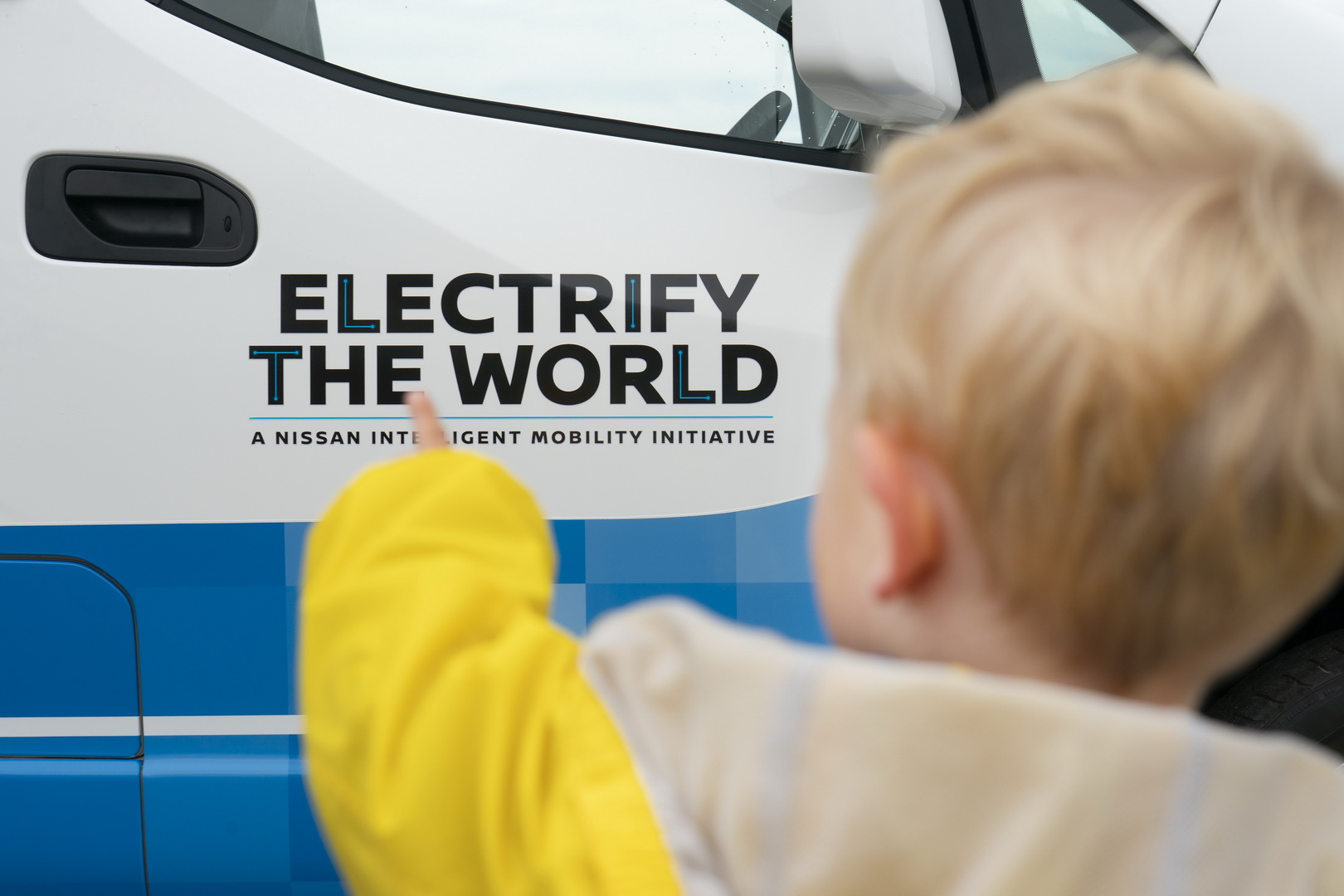 New Nissan e-NV200 Concept Previews The Ice Cream Van Of The Future