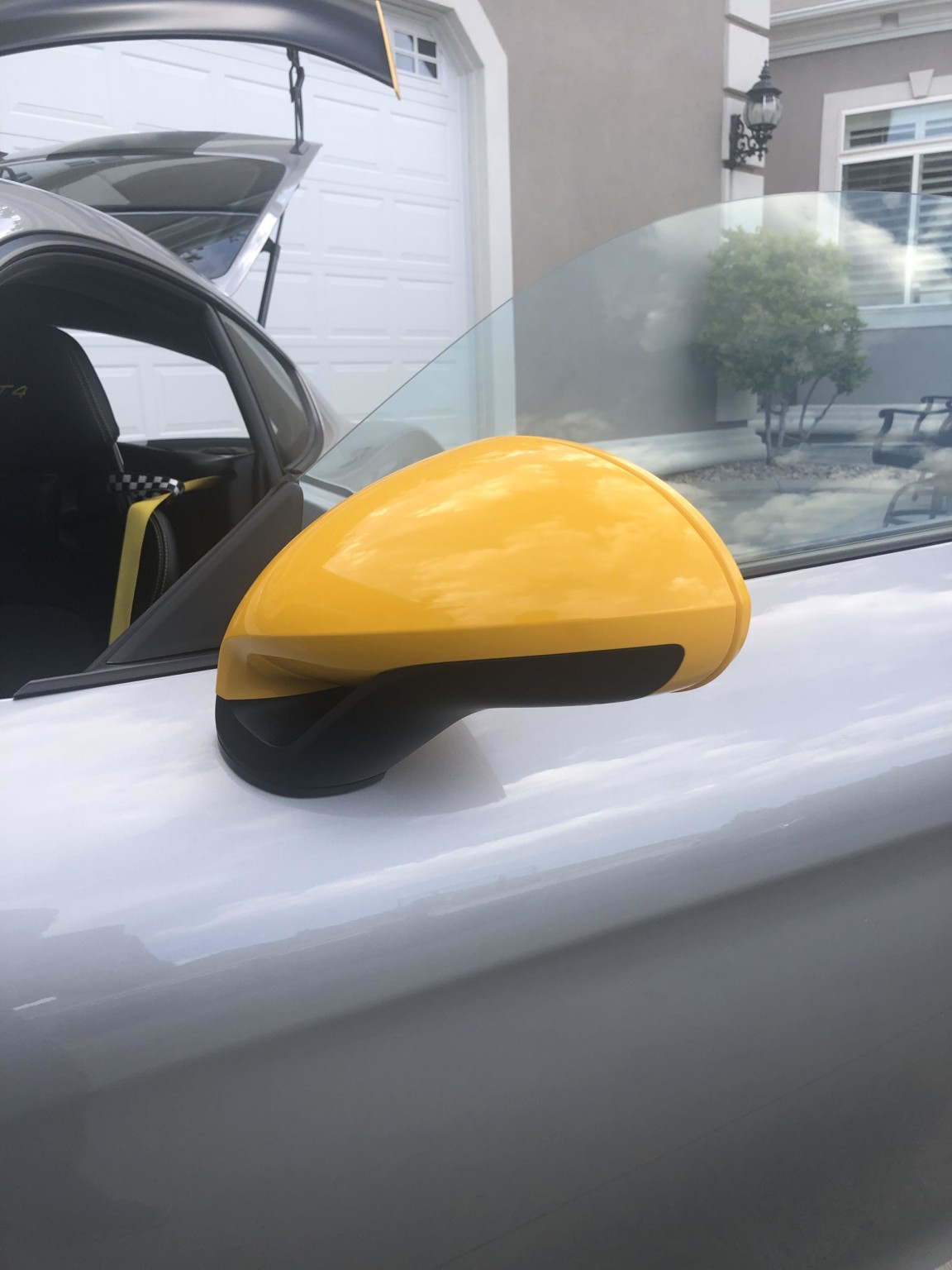 Fancy A 2.5K-Mile 2016 Porsche Cayman GT4? Of Course You Do