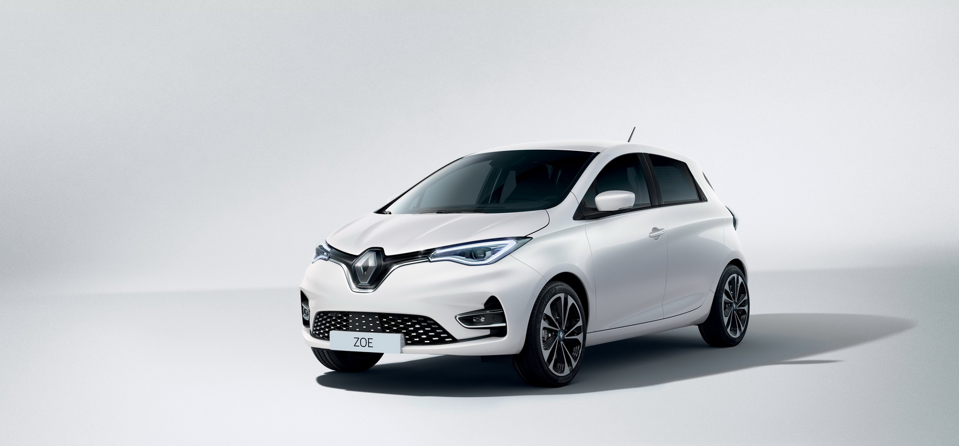 2020 Renault Zoe Quietly Rolls In With Up To 242 Miles Of Range