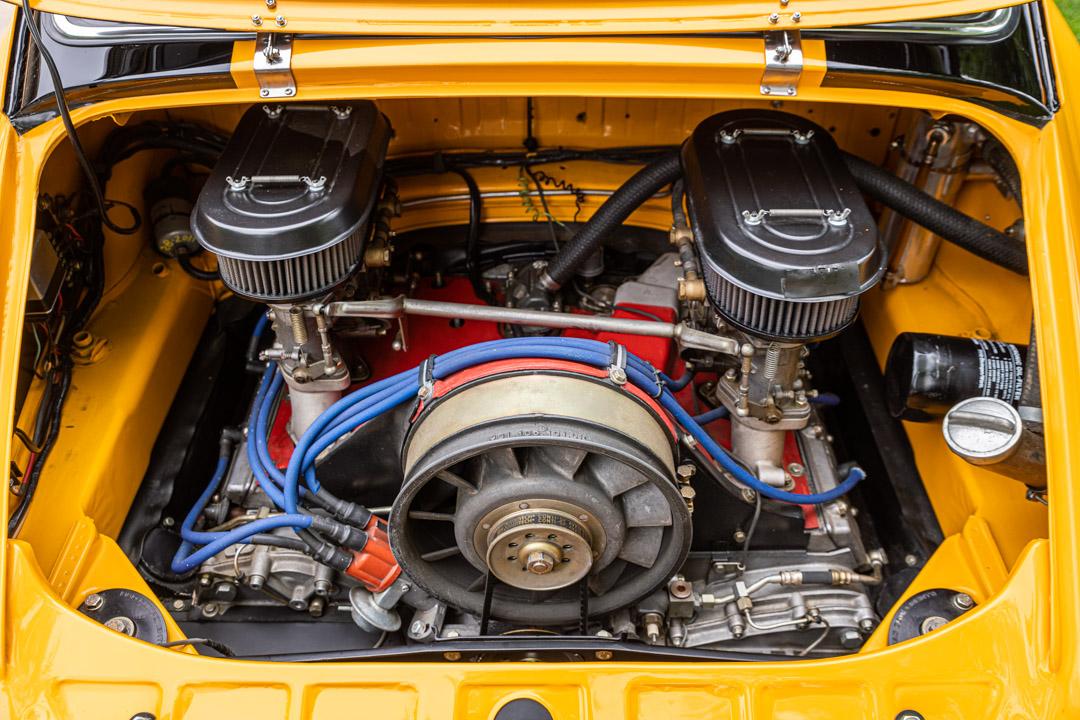 This 1967 Porsche 911 S 2.7 Is Like A Retrolicious German Bumblebee