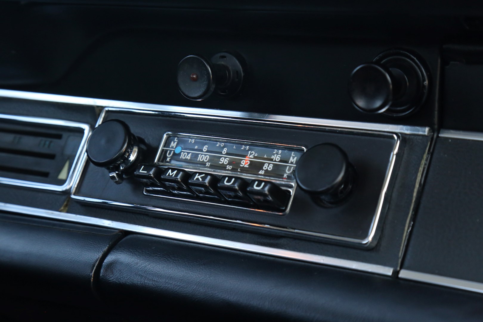 Award-Winning 1973 Porsche 911 Carrera RS Is A White And Blue Gem