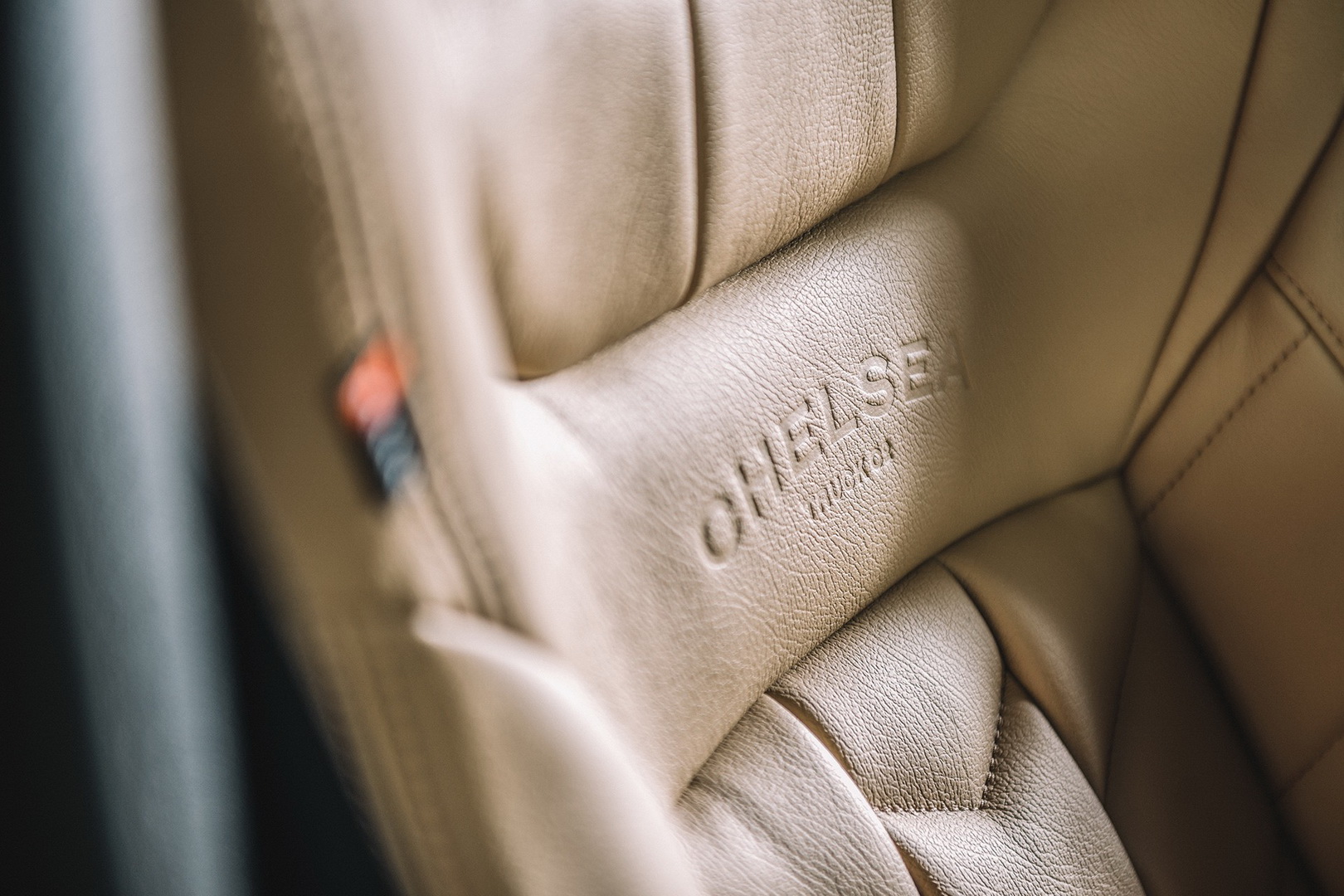 Kahn’s Jeep Wrangler Black Hawk Expedition Looks Like A Very Luxurious Military Vehicle