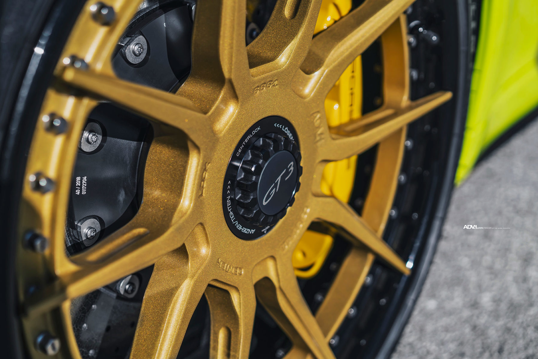 Acid Green Porsche 911 GT3 Will Burn Your Eyes And Steal Your Soul