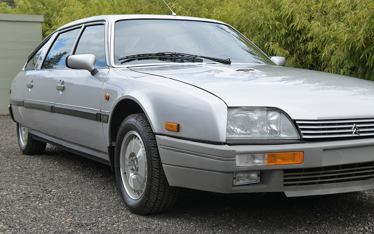 Oh là là: 1986 Citroen CX 25 Prestige Turbo Is Old Europe At Its Chicest