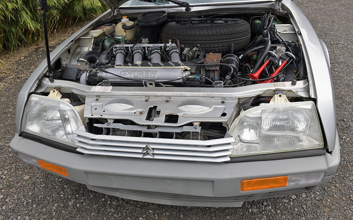 Oh là là: 1986 Citroen CX 25 Prestige Turbo Is Old Europe At Its Chicest