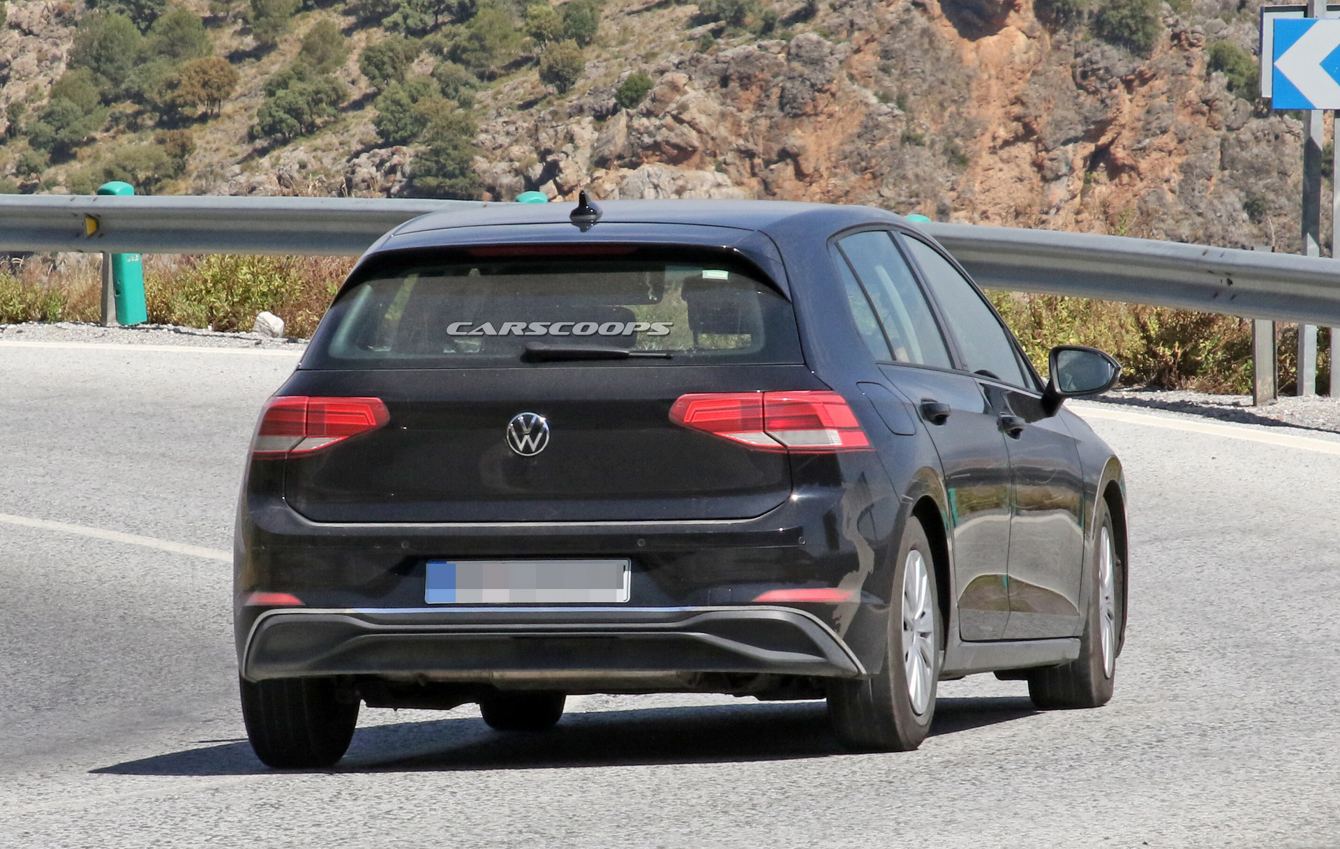 2020 VW Golf Mk8: Why Bother With Camo When It’s That Evolutionary?