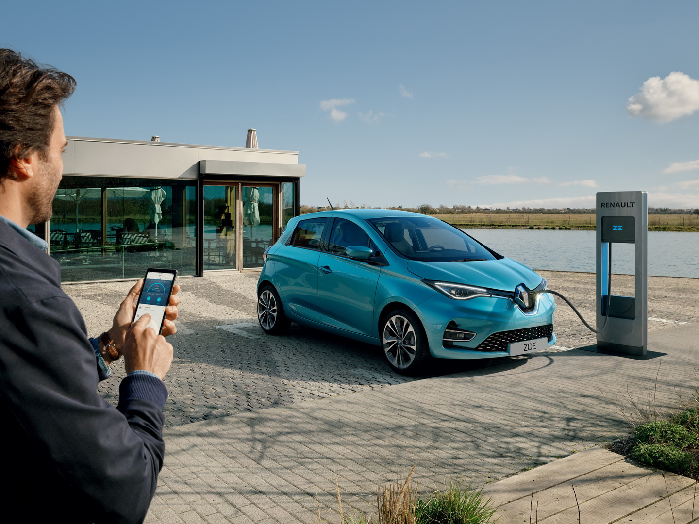 2020 Renault Zoe Quietly Rolls In With Up To 242 Miles Of Range