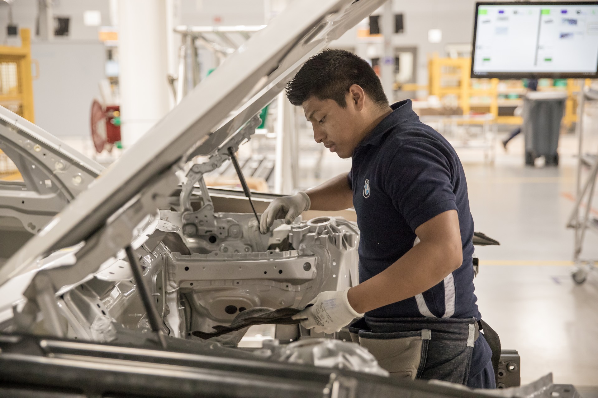 BMW Opens New Mexican Plant Days Ahead Of American Tariffs