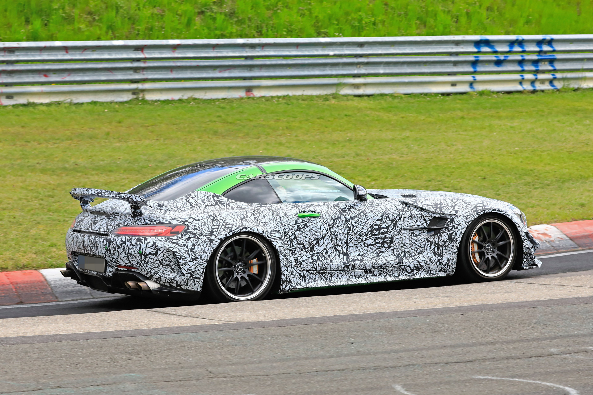 2020 Mercedes AMG GT R Black Series Wants To Become Porsche’s Worst Nightmare