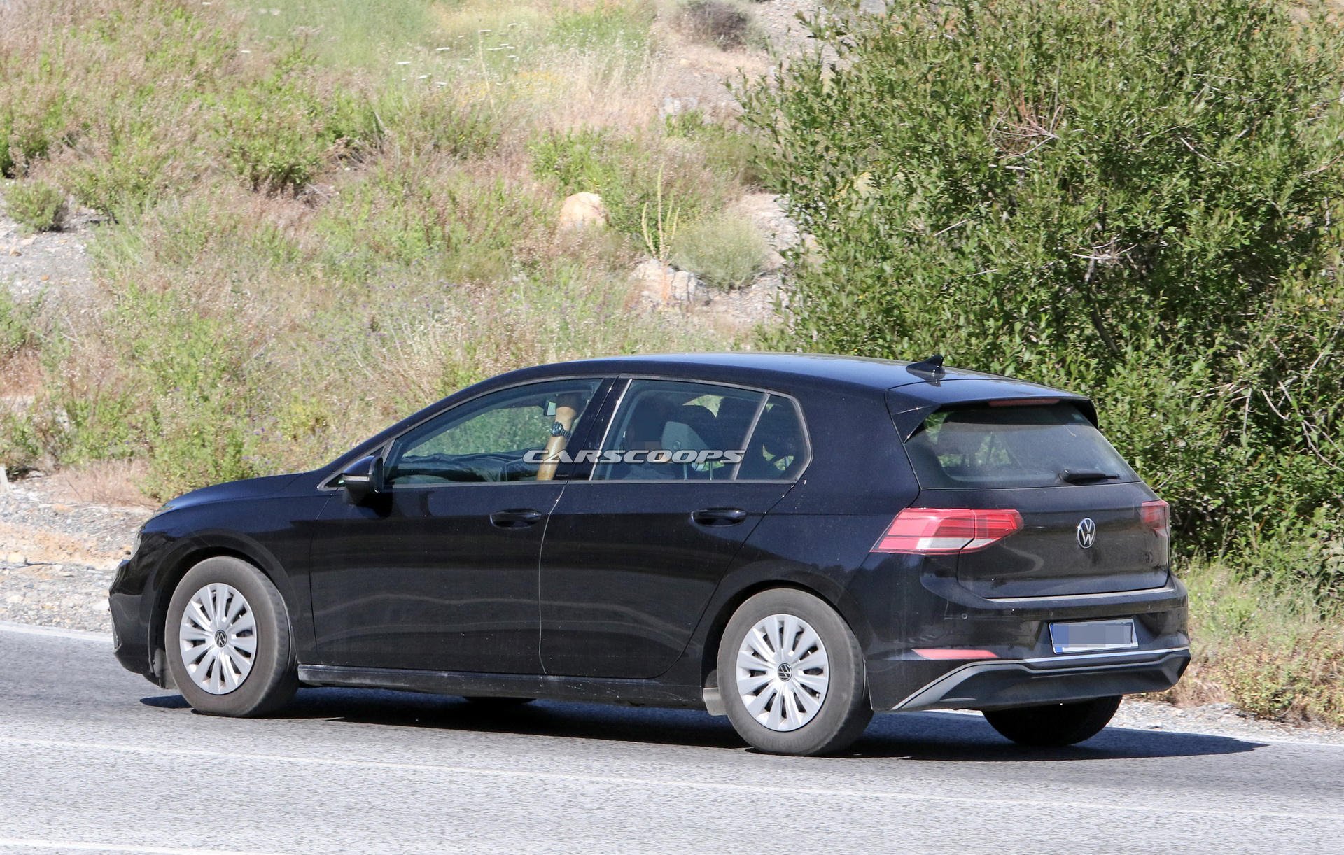 2020 VW Golf Mk8: Why Bother With Camo When It’s That Evolutionary?