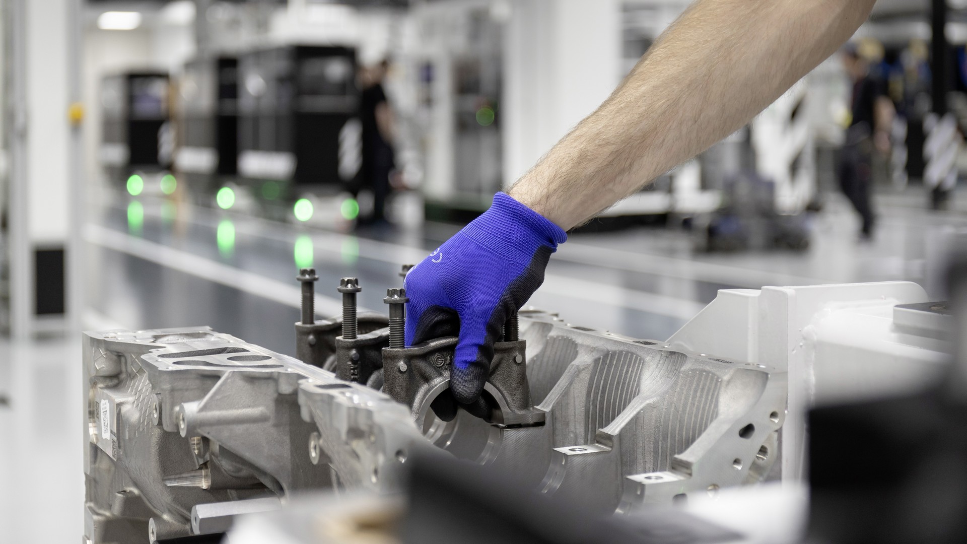 Mercedes-Benz Hints Its New Turbo Four Could Eventually Get Over 415 HP!