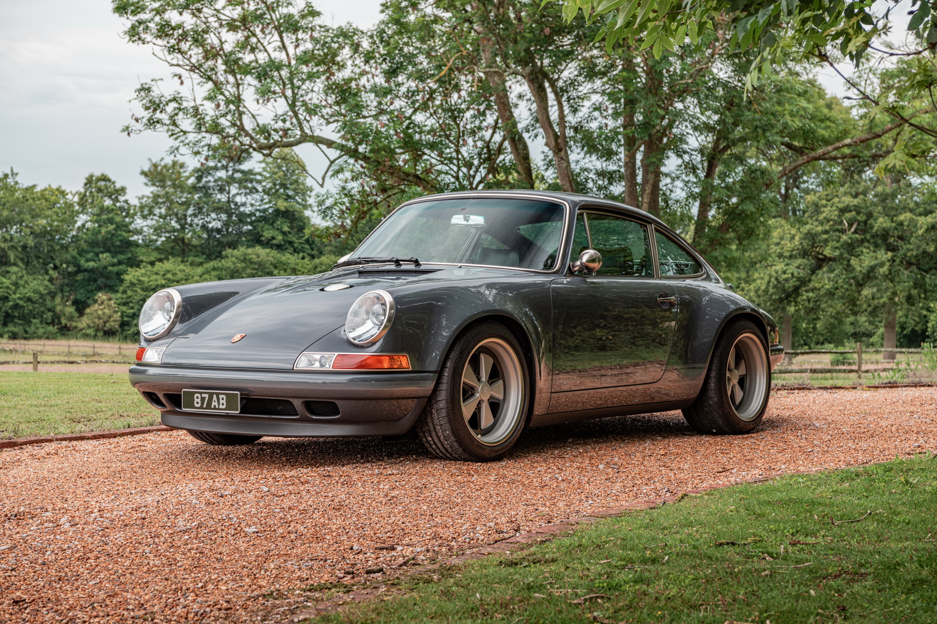 Singer To Celebrate 10th Anniversary In Goodwood With Three Stunning 911s On Display
