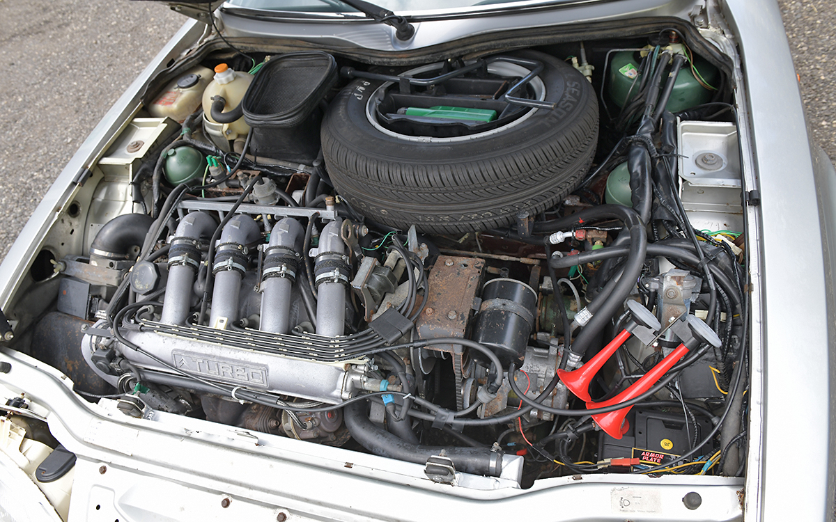 Oh là là: 1986 Citroen CX 25 Prestige Turbo Is Old Europe At Its Chicest