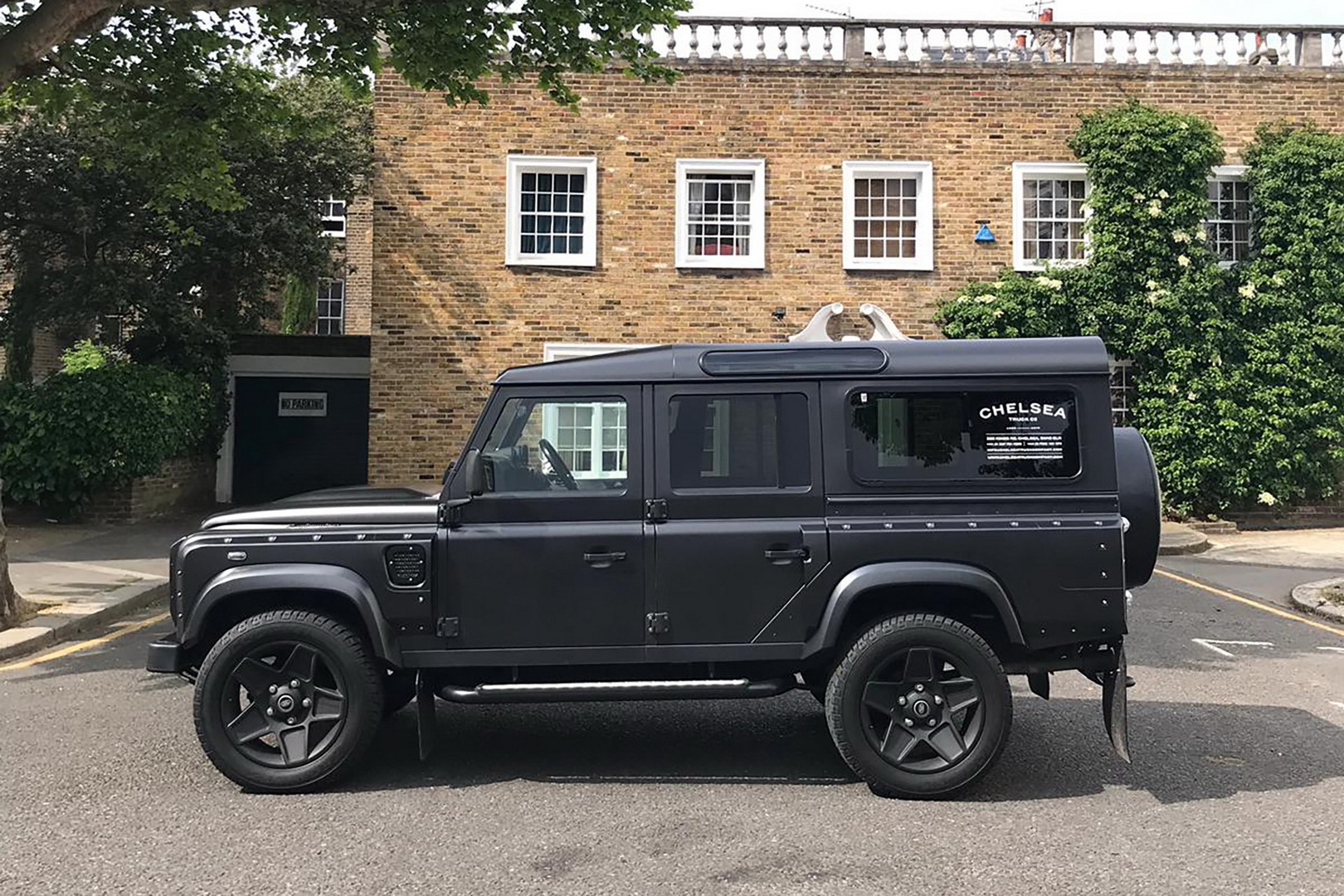 End Edition Is Kahn’s Way Of Saying Goodbye To The Classic Land Rover Defender