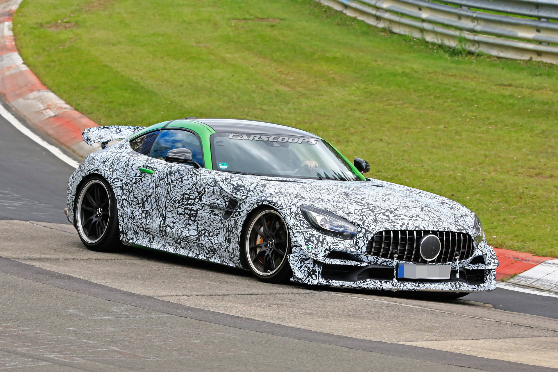 2020 Mercedes AMG GT R Black Series Wants To Become Porsche’s Worst Nightmare