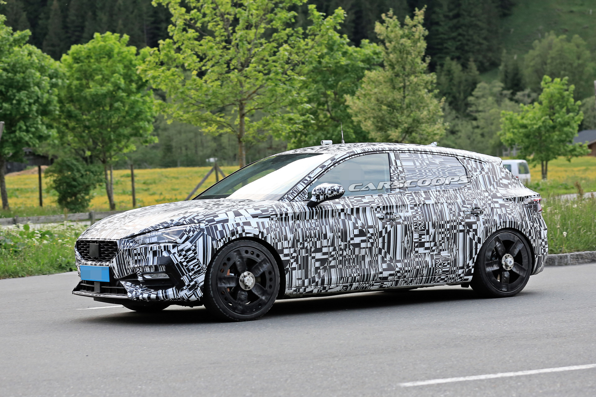 2020 Cupra Leon Hot Hatch Likely Getting Both Plug-In Hybrid And Gasoline Versions