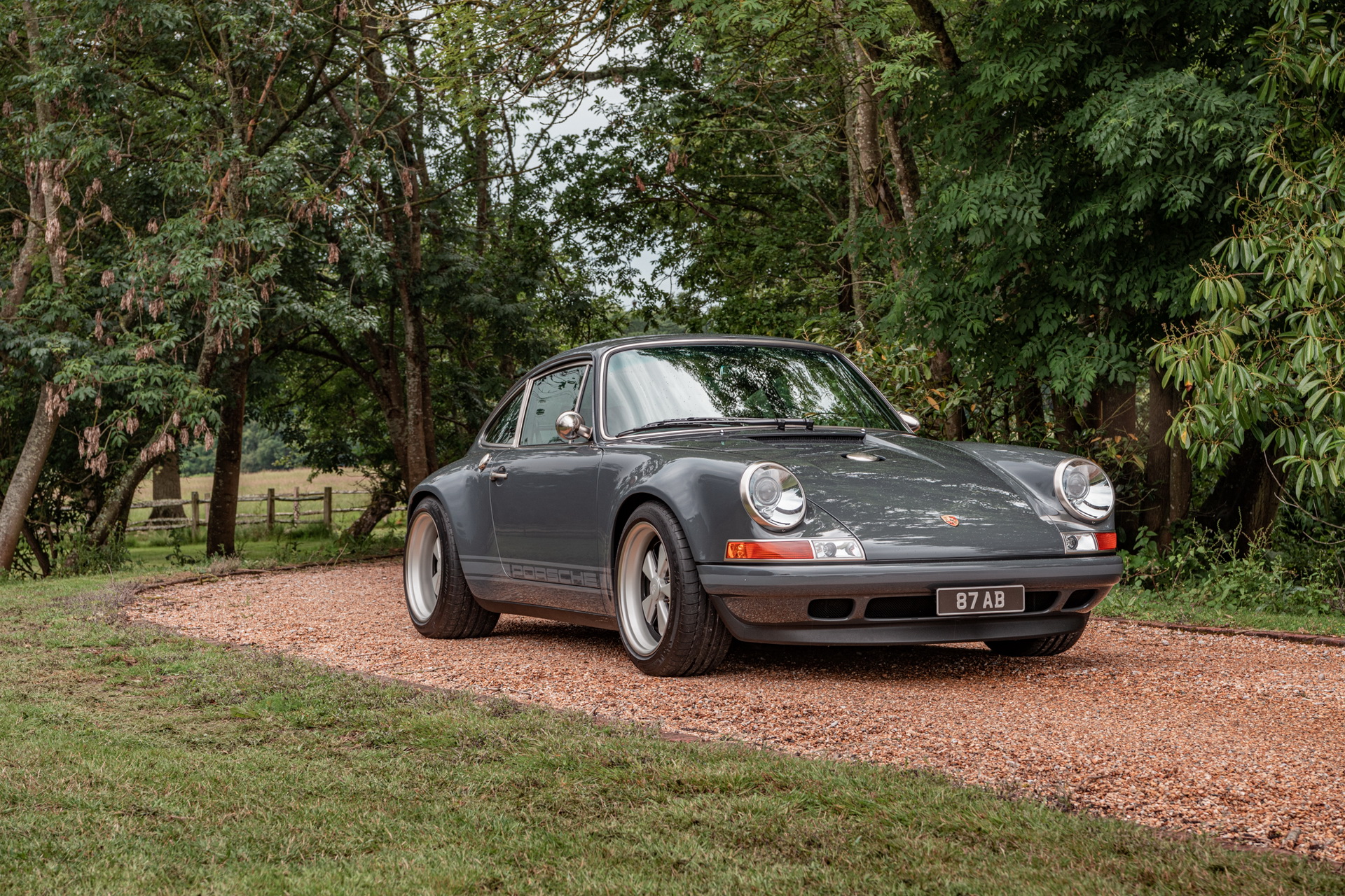 Singer To Celebrate 10th Anniversary In Goodwood With Three Stunning 911s On Display