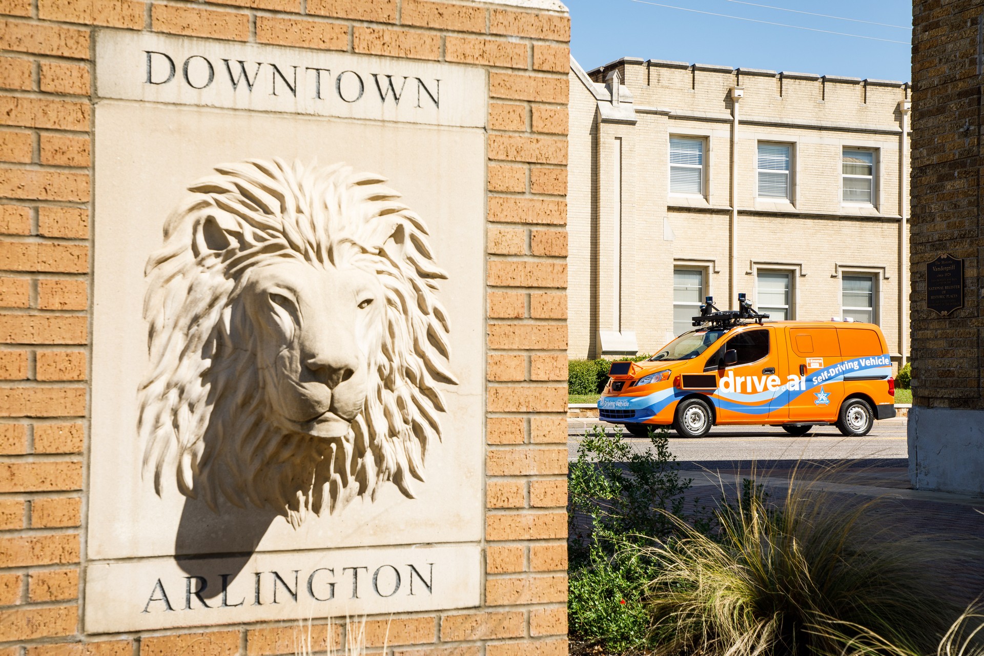 Apple Said To Be In Talks To Buy Autonomous Driving Startup Drive.ai