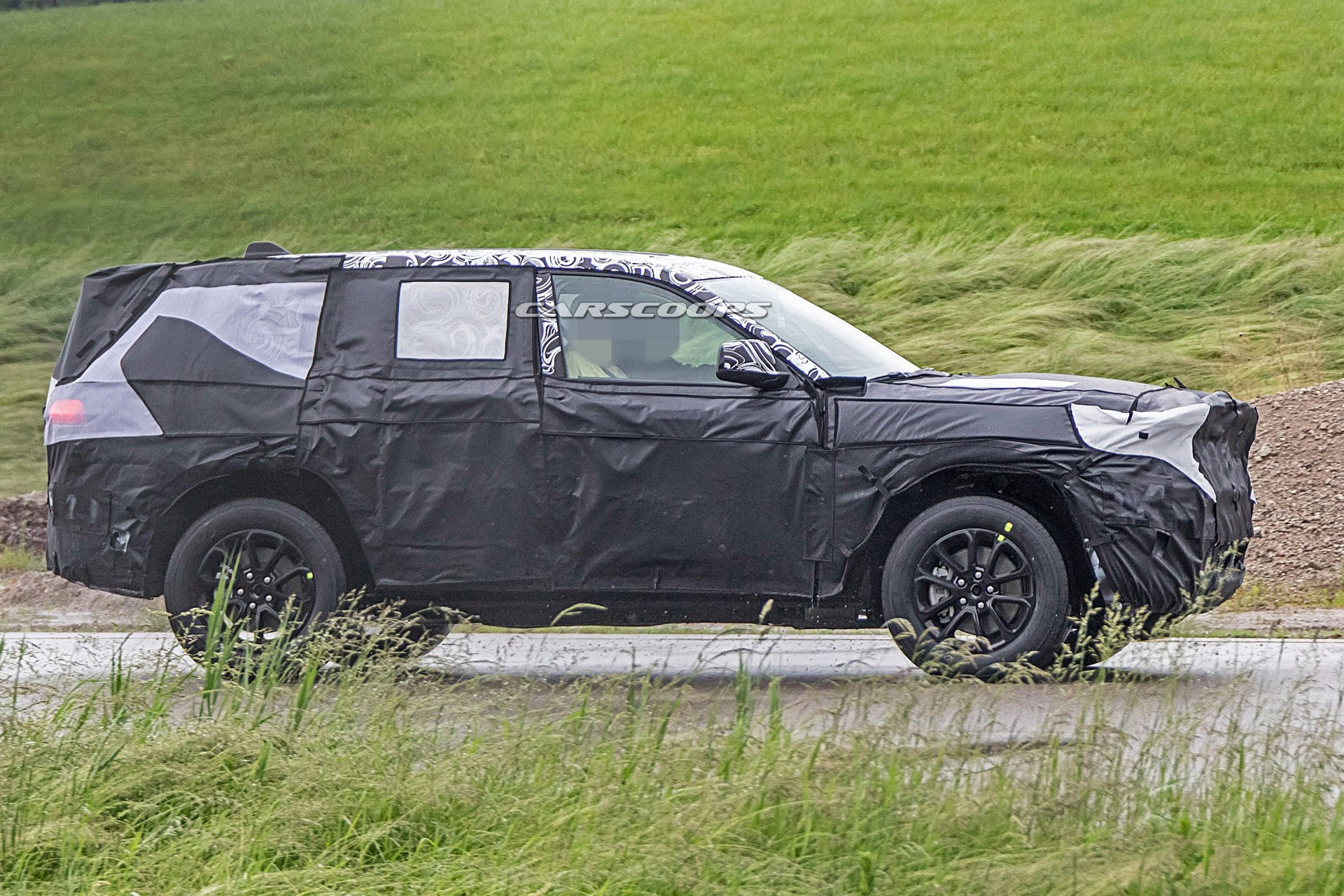 2021 Jeep Grand Cherokee Spied, Will Embrace Electrification And Autonomous Driving Tech