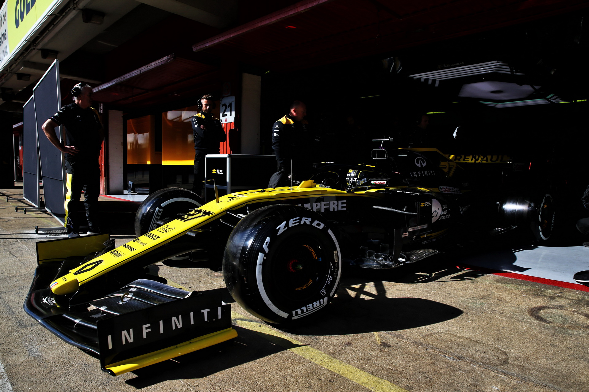 Struggling Renault Will Revamp F1 Car In Time For French GP