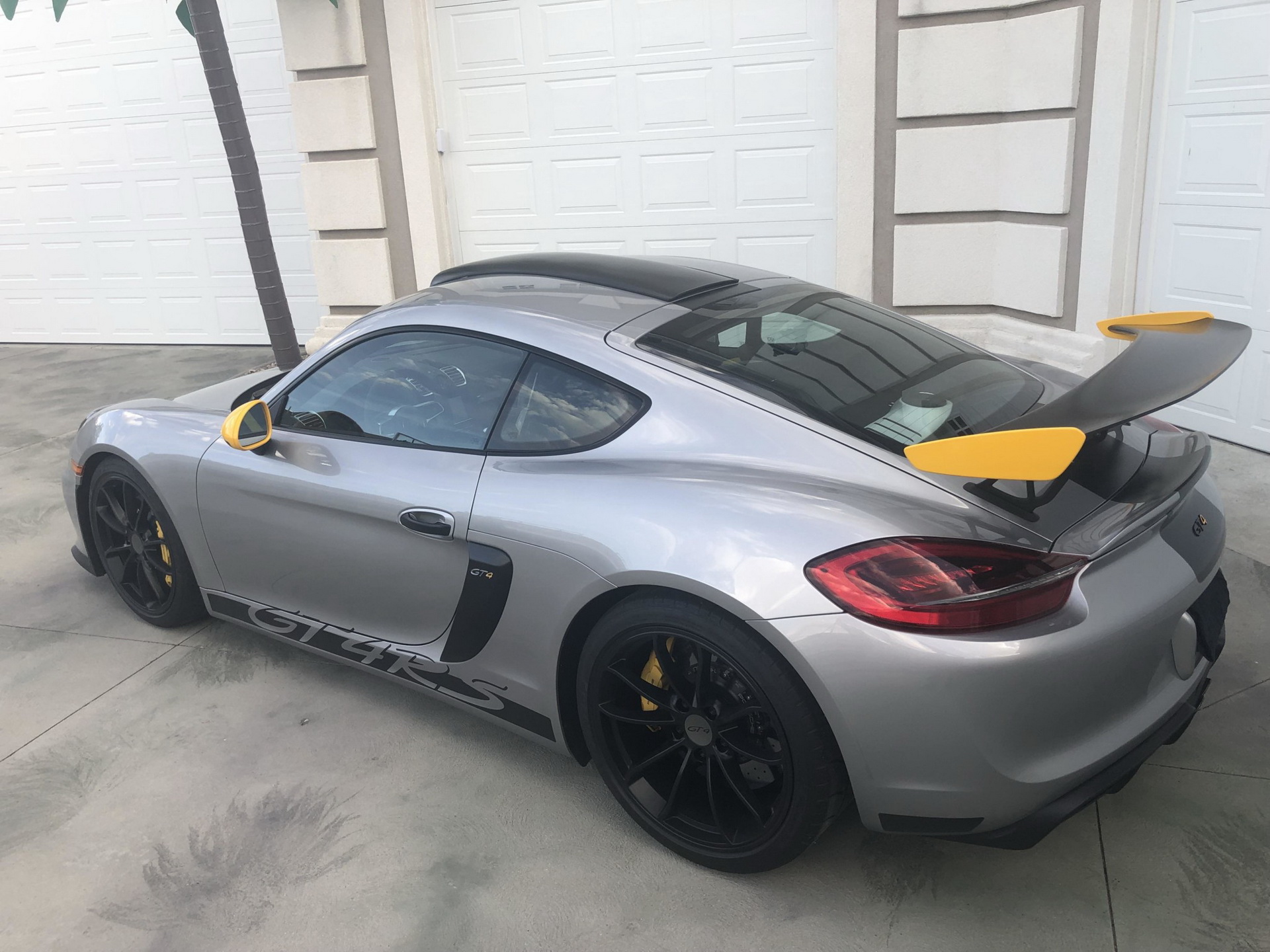 Fancy A 2.5K-Mile 2016 Porsche Cayman GT4? Of Course You Do