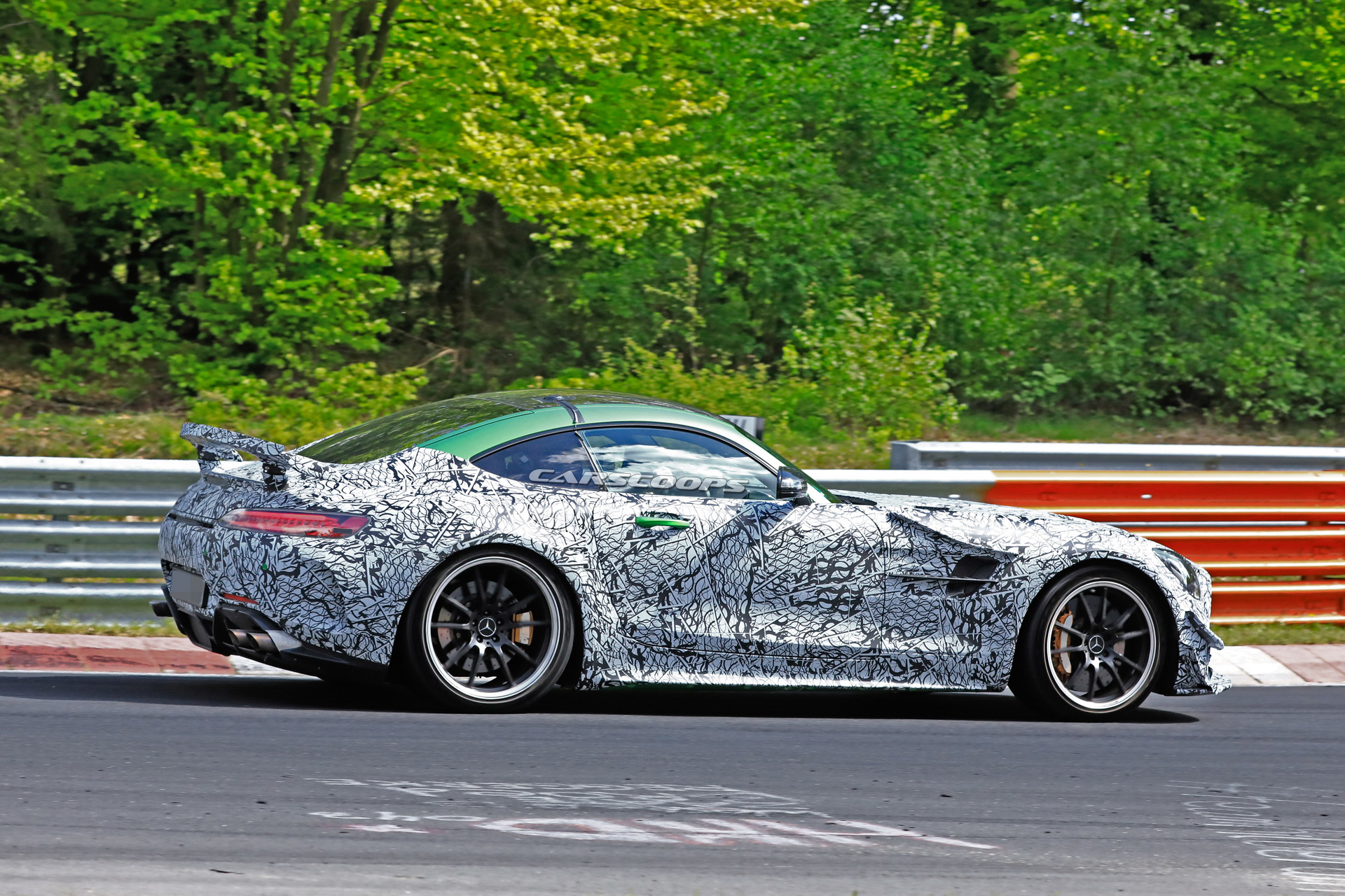 2020 Mercedes AMG GT R Black Series Wants To Become Porsche’s Worst Nightmare