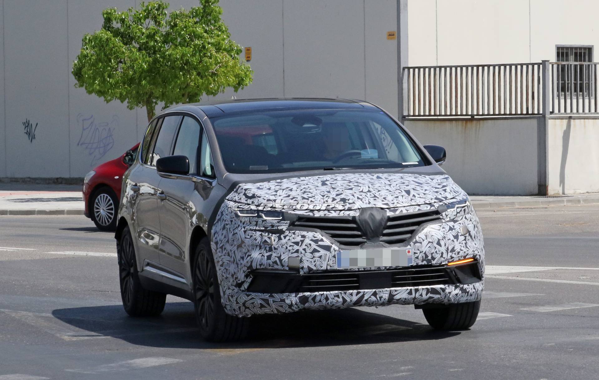 Here’s Our Best Look Yet At The 2020 Renault Espace