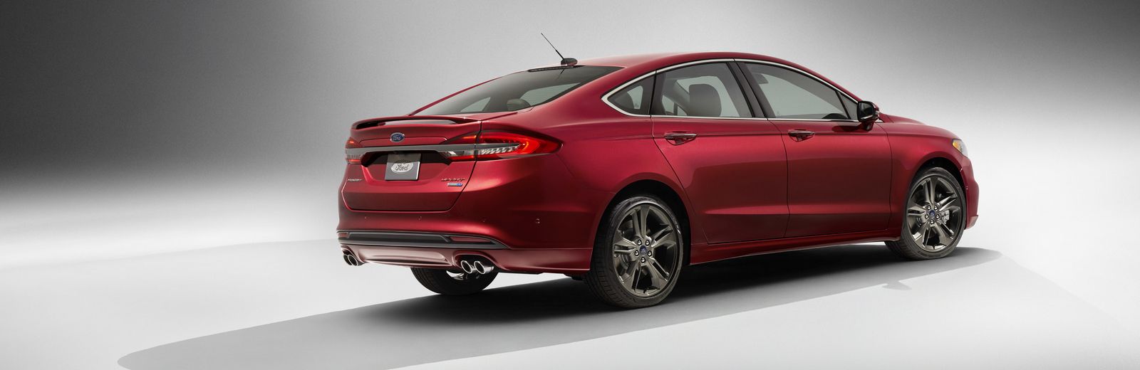 Ford Will Actually Keep Building Some Fusion Models Through 2021