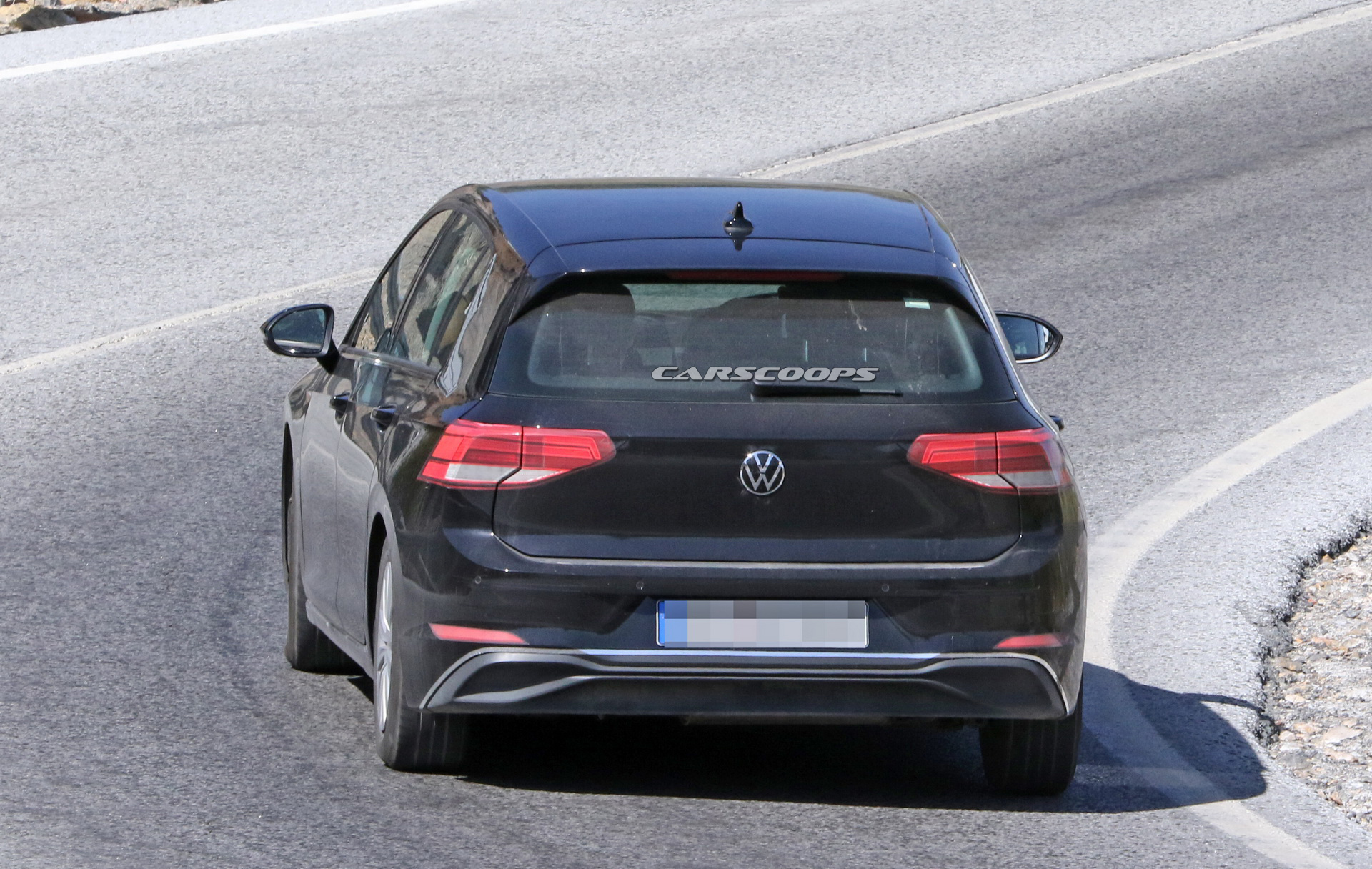 2020 VW Golf Mk8: Why Bother With Camo When It’s That Evolutionary?