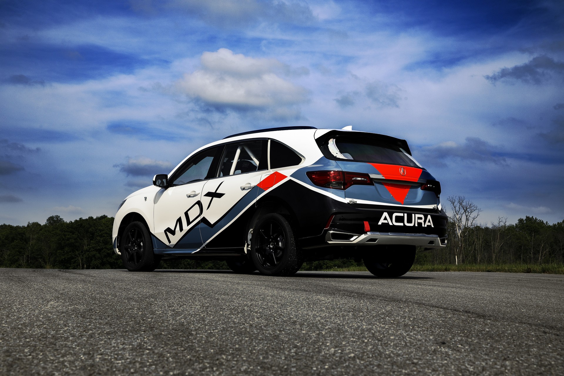 Acura To Tackle Pikes Peak With A 400 HP MDX Sport Hybrid