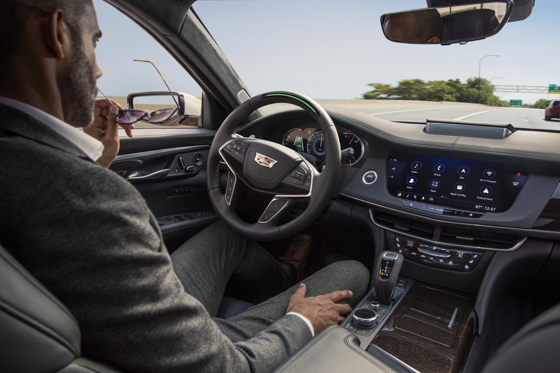 Cadillac’s Super Cruise Semi-Autonomous Driving System Gaining 70,000 Miles Of New Compatible Highways