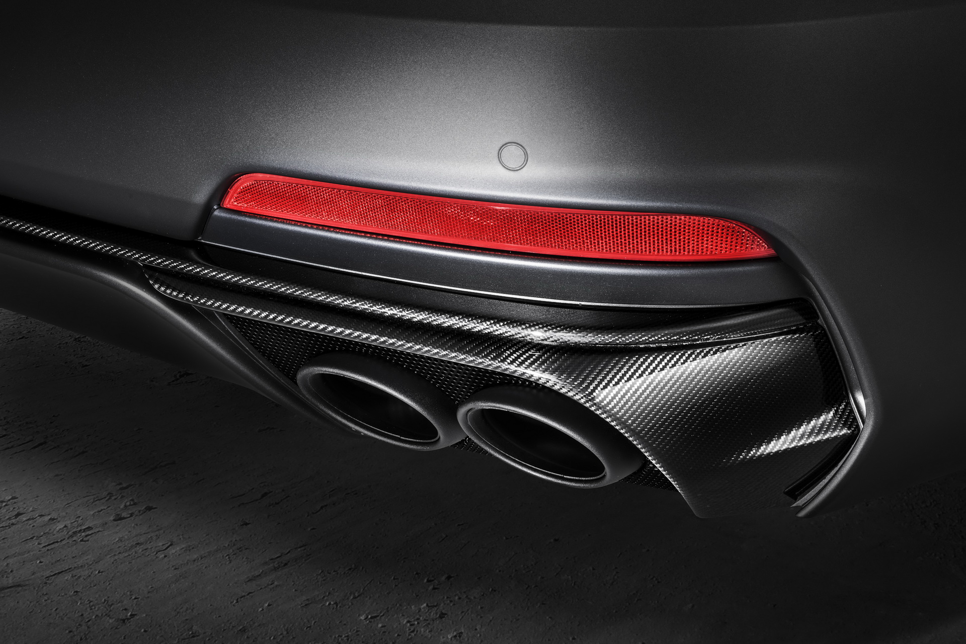 Maserati Debuts V8-Powered Levante Models In The UK From £104,900