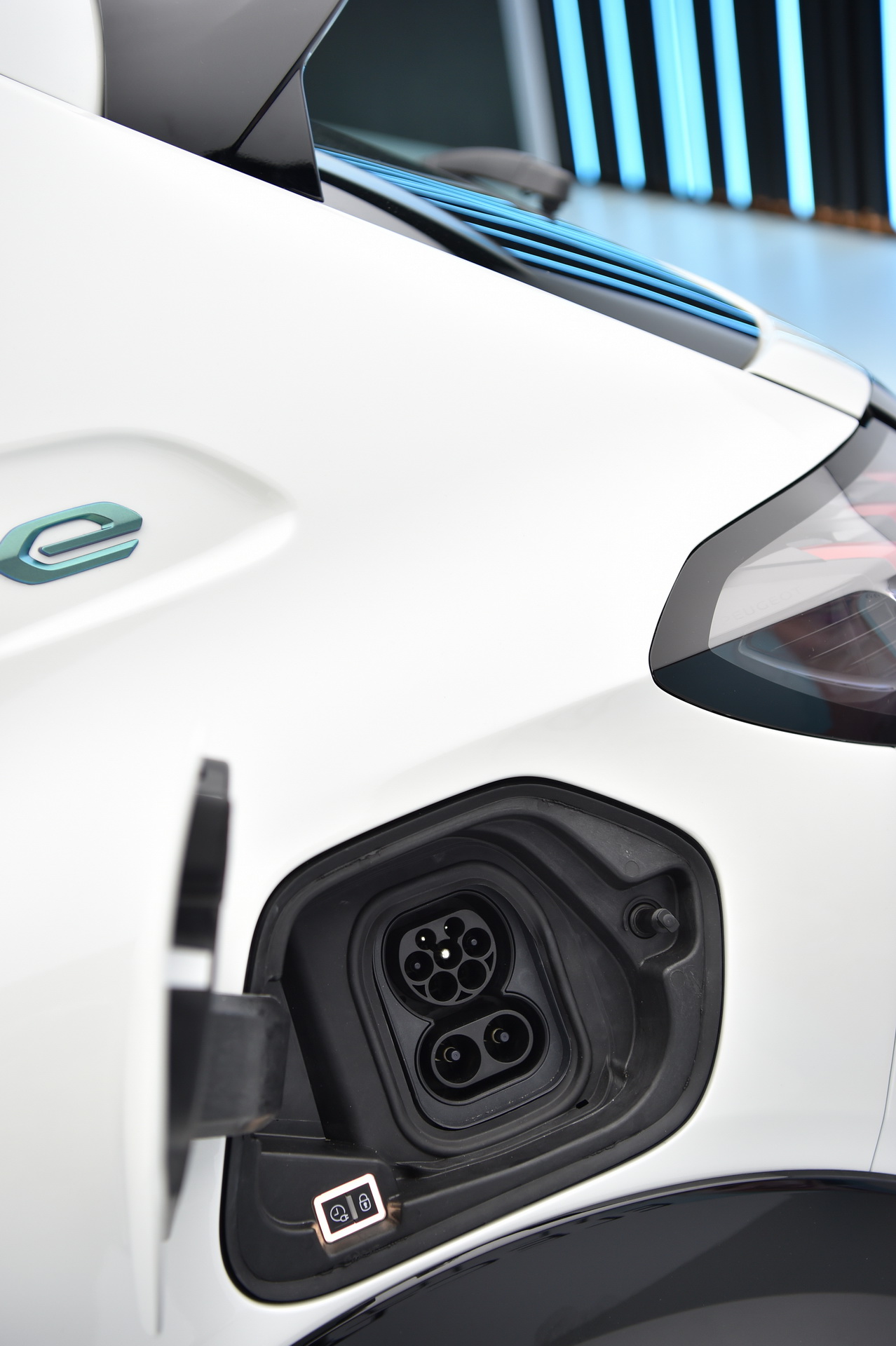 All-New Peugeot e-208 Coming To Special Event At Silverstone