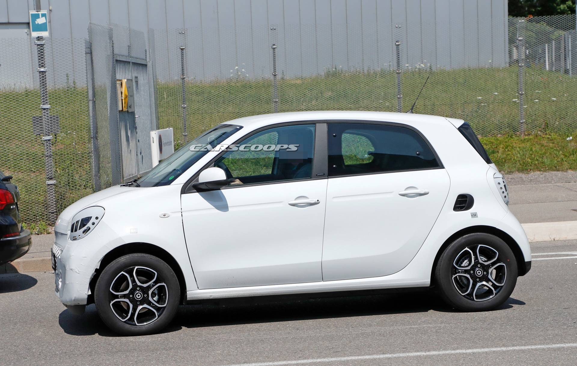 Facelifted 2020 Smart EQ Forfour Going Down The Same Route As Revised Fortwo