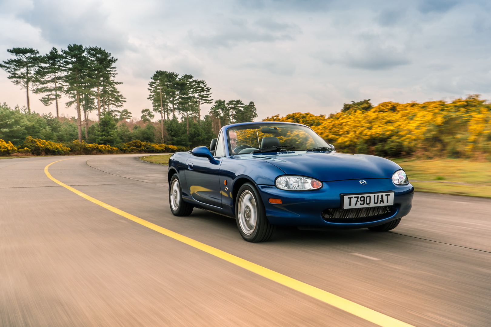 Mazda Brings 550 MX-5 30th Anniversary Editions To The UK