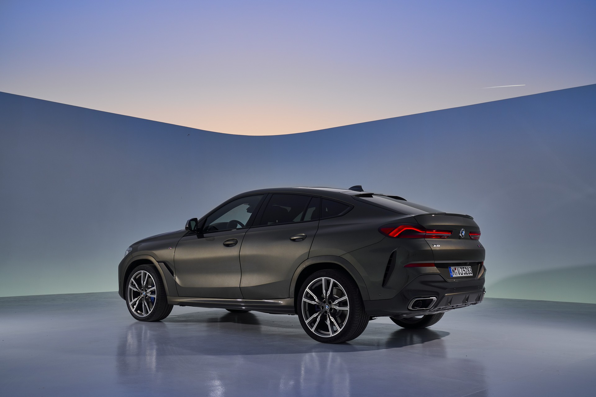 2020 BMW X6 Goes Official With Sportier Styling, 523 HP V8 Engine